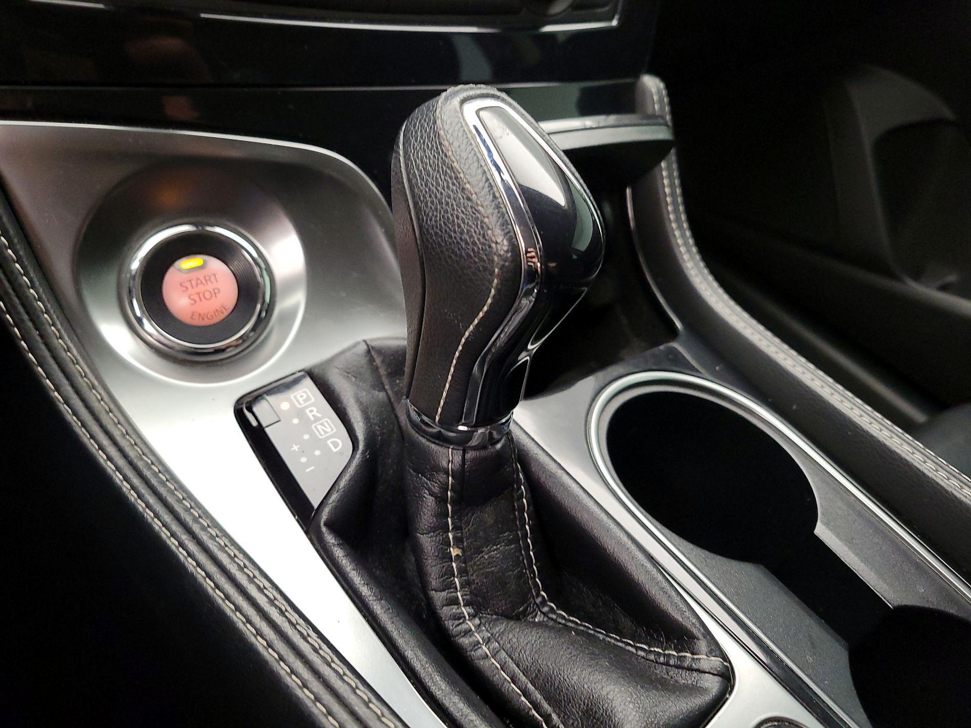 Thumbnail: 2017 Nissan Maxima - 18