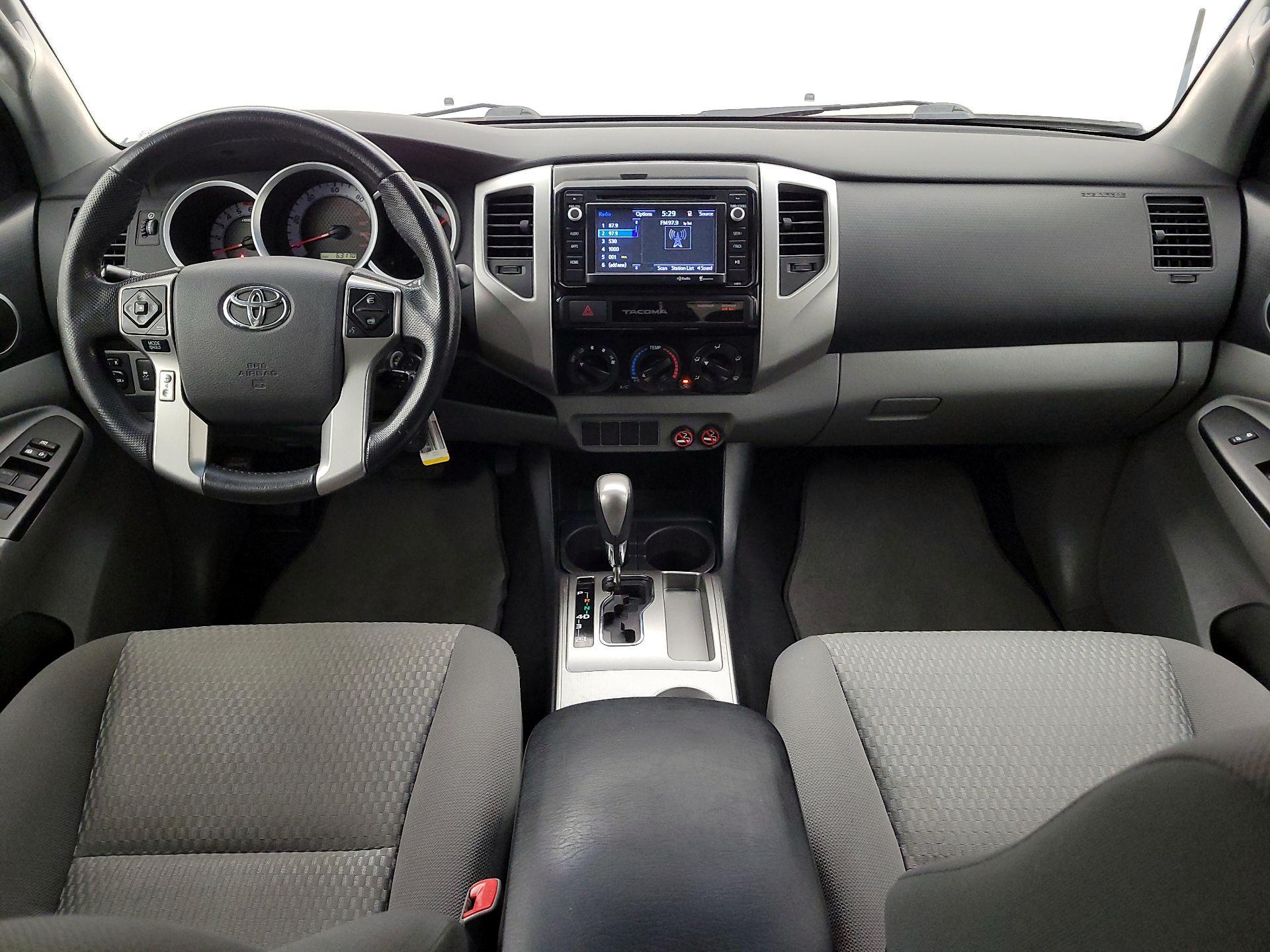 Thumbnail: 2015 Toyota Tacoma - 9