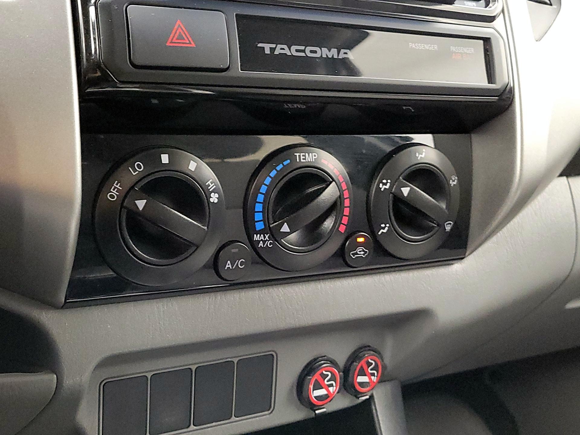 Thumbnail: 2015 Toyota Tacoma - 16