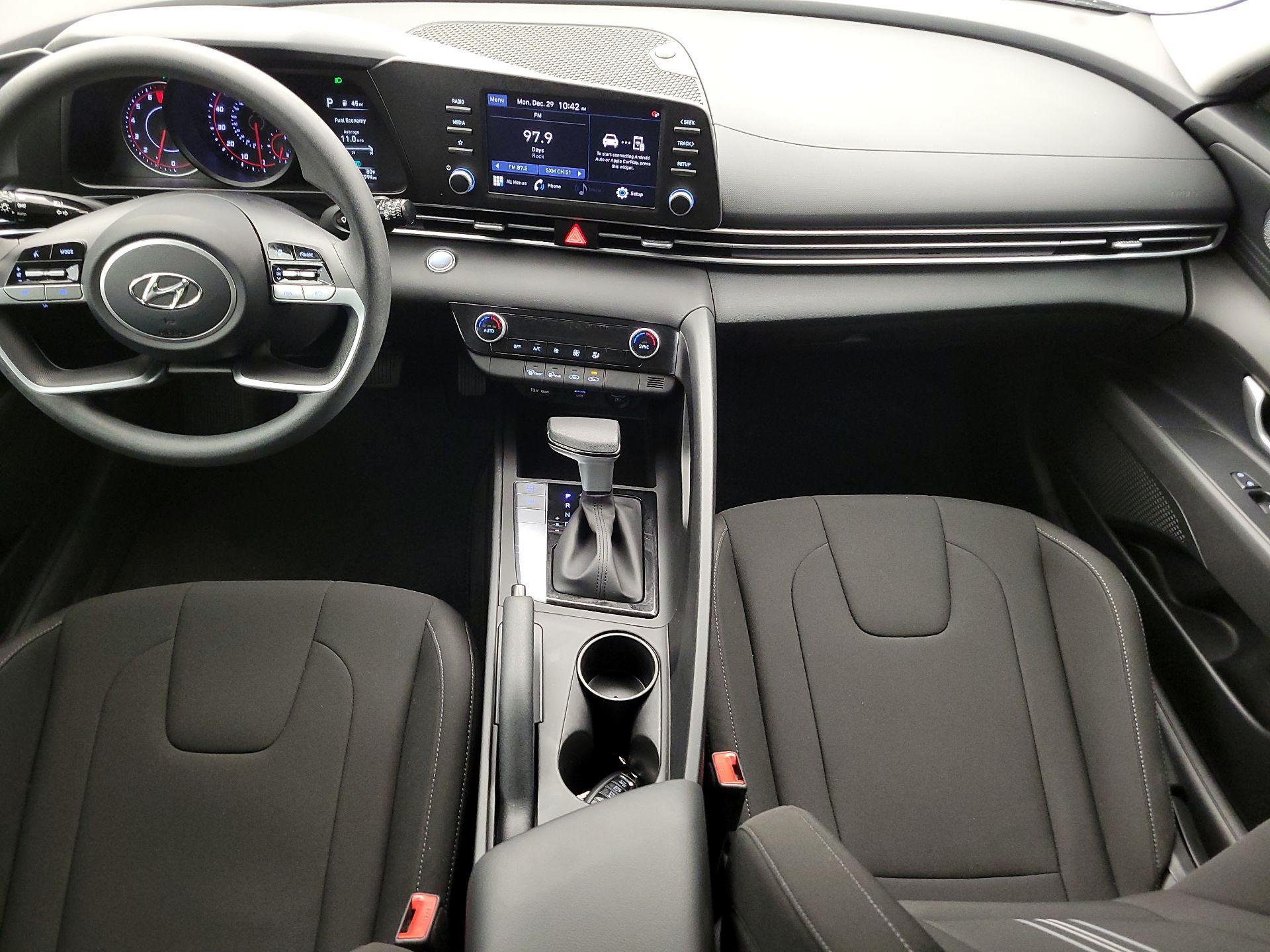 Thumbnail: 2023 Hyundai Elantra - 9