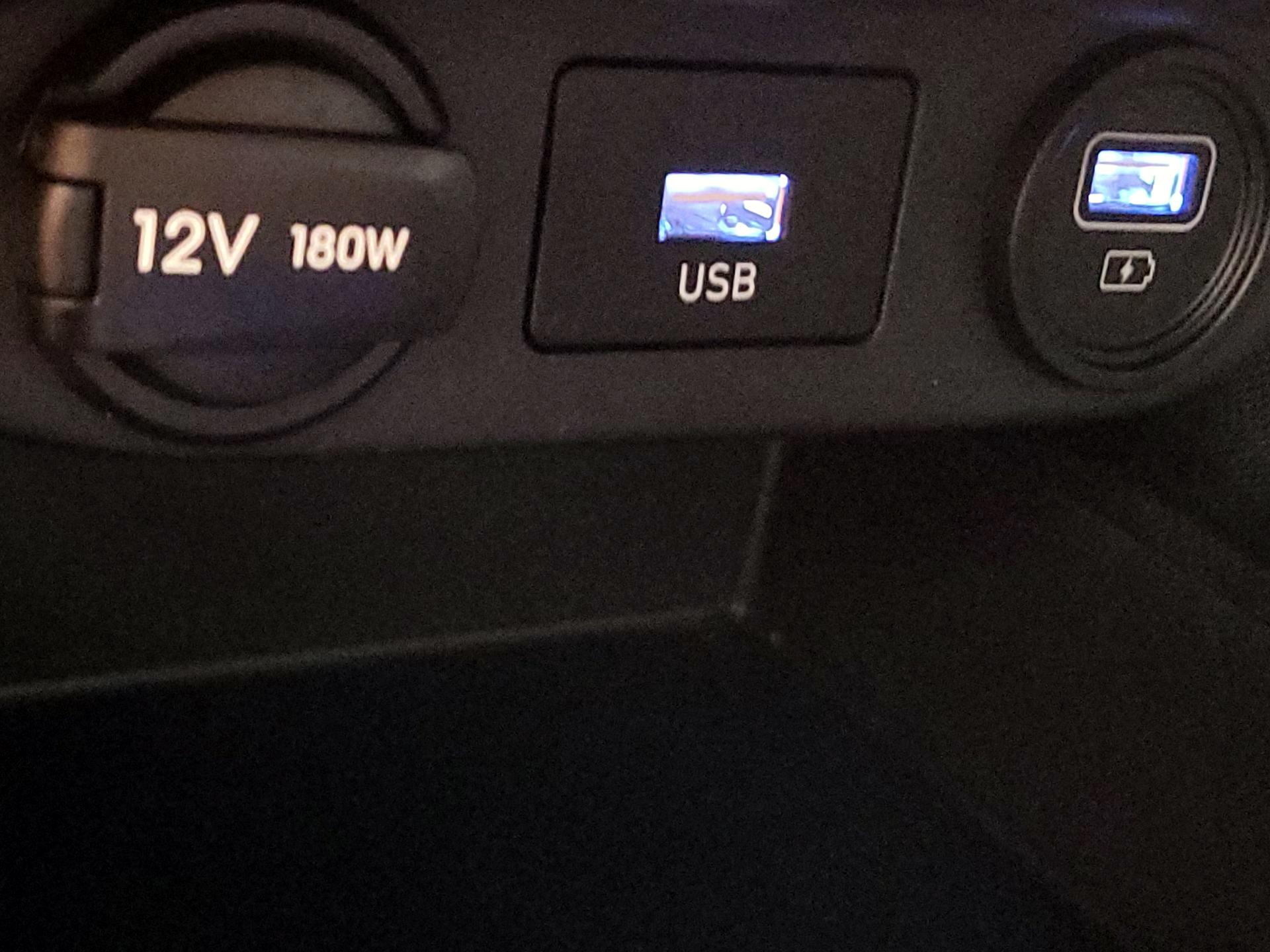 Thumbnail: 2023 Hyundai Elantra - 18