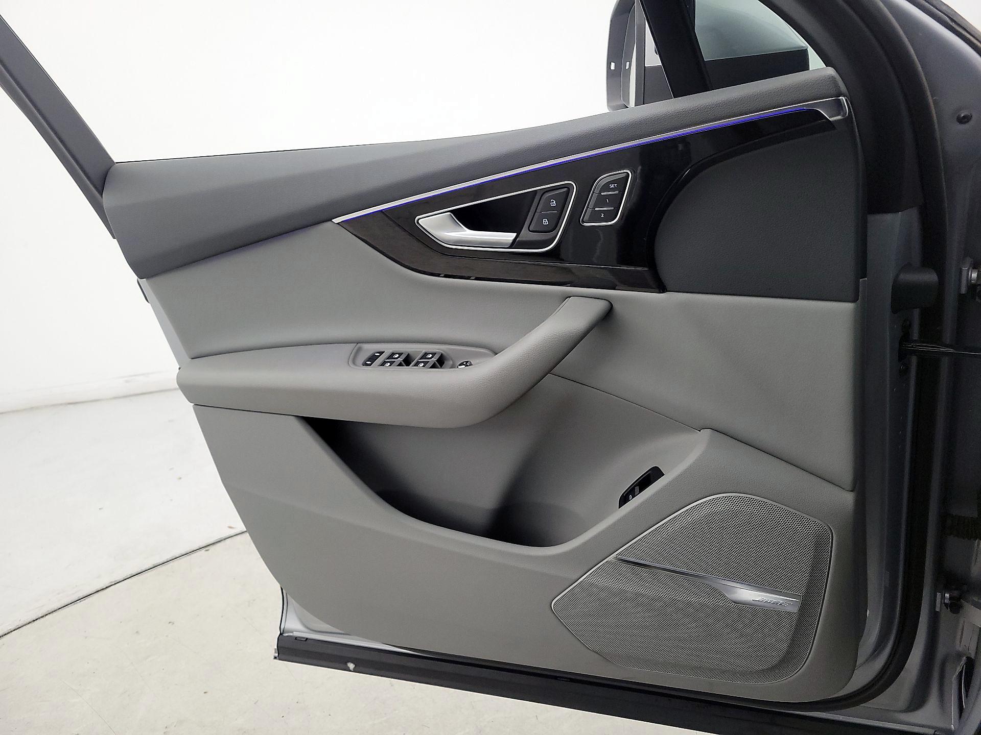 Thumbnail: 2019 Audi Q7 - 12