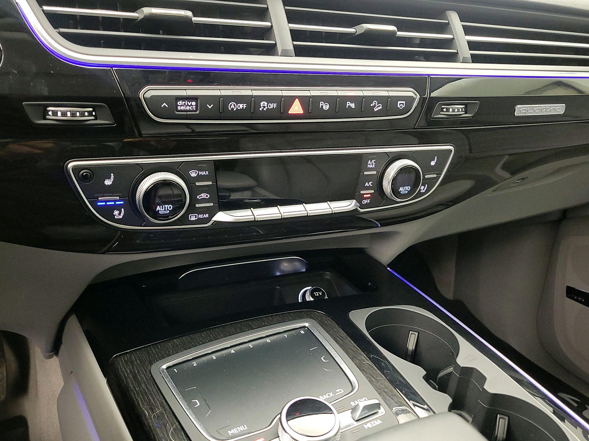 Thumbnail: 2019 Audi Q7 - 17