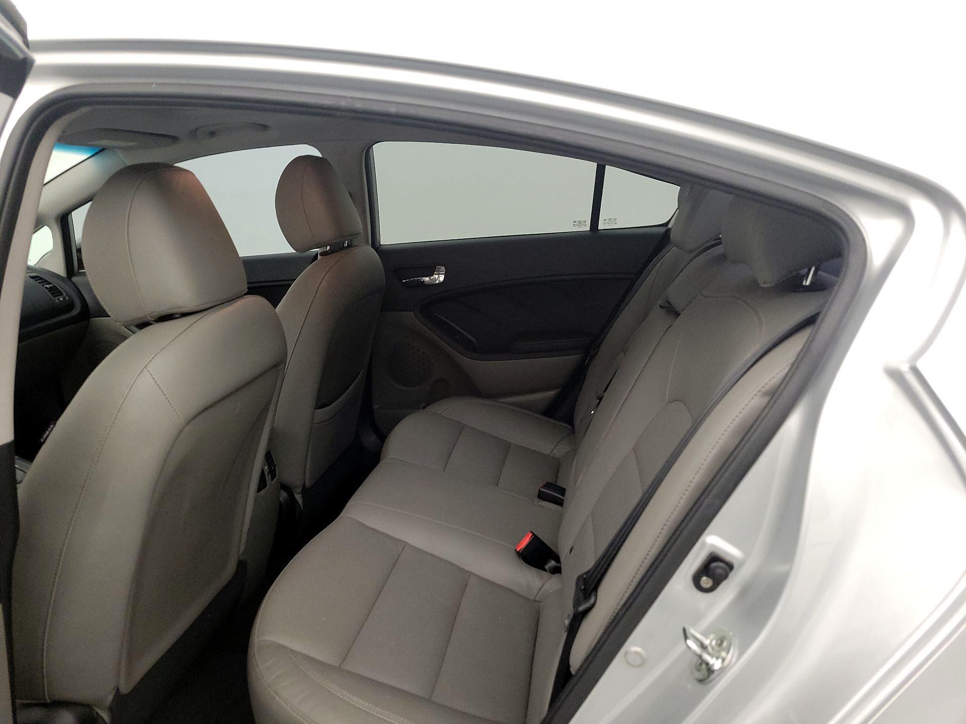 Thumbnail: 2015 Kia Forte - 19