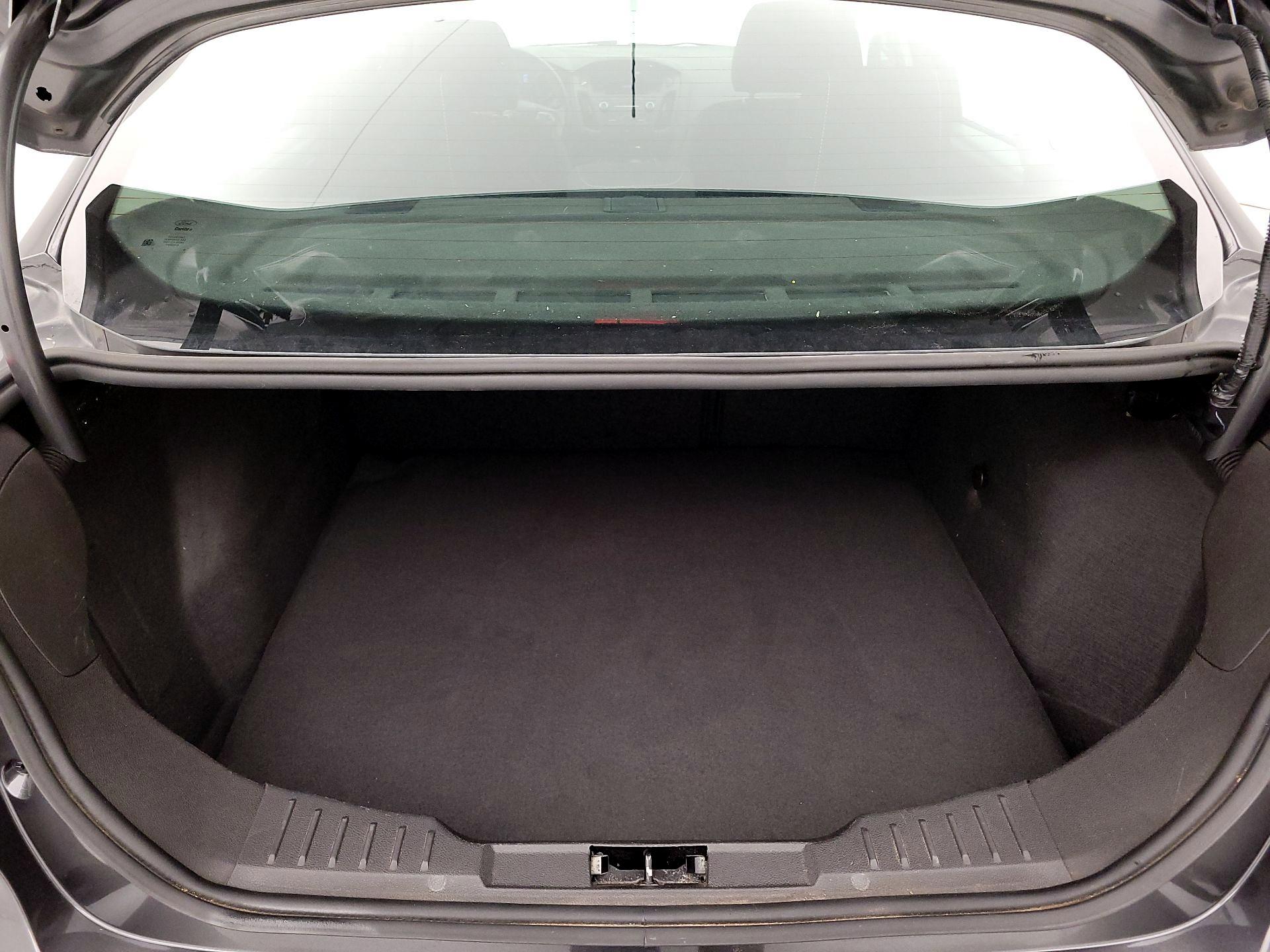 Thumbnail: 2016 Ford Focus - 20