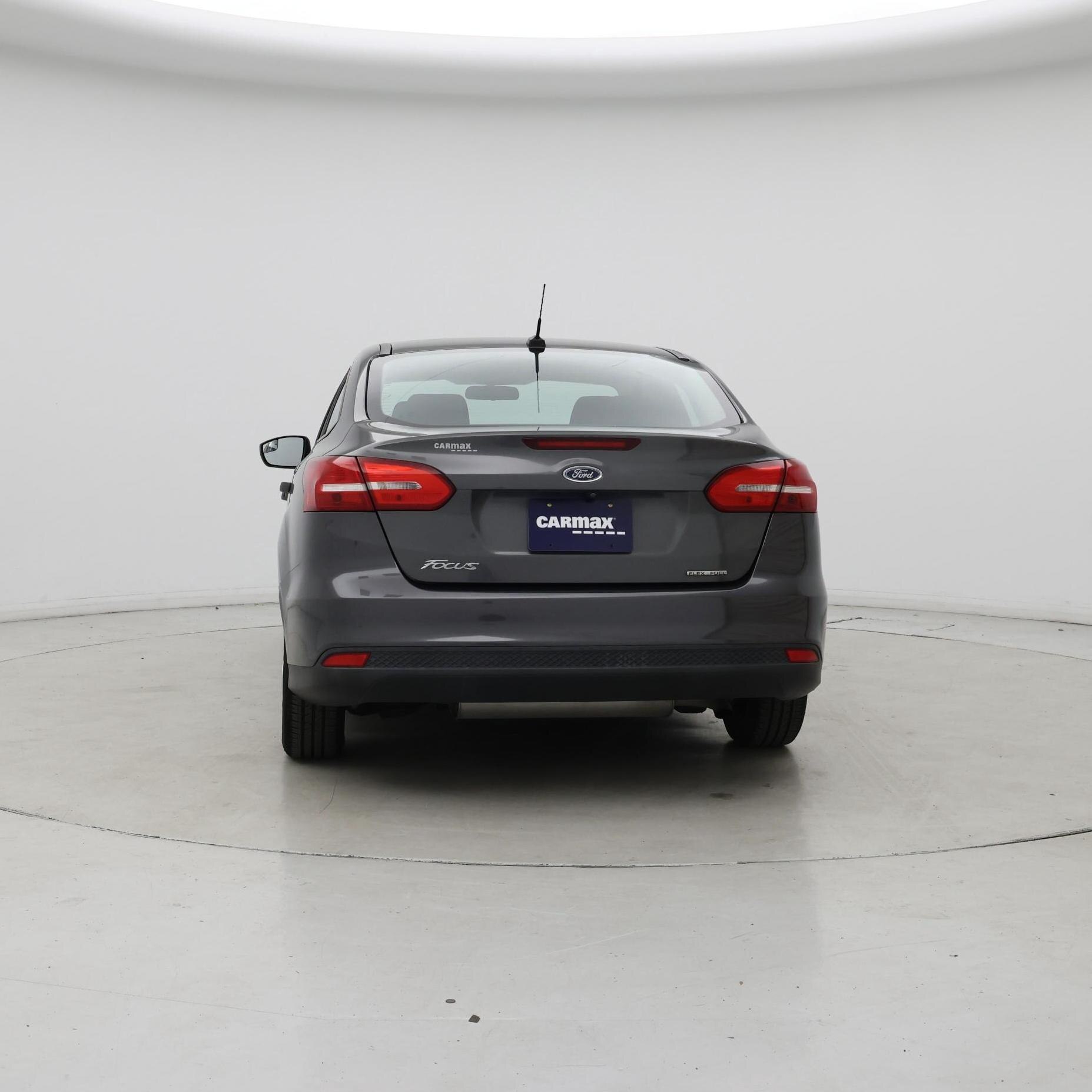 Thumbnail: 2016 Ford Focus - 6