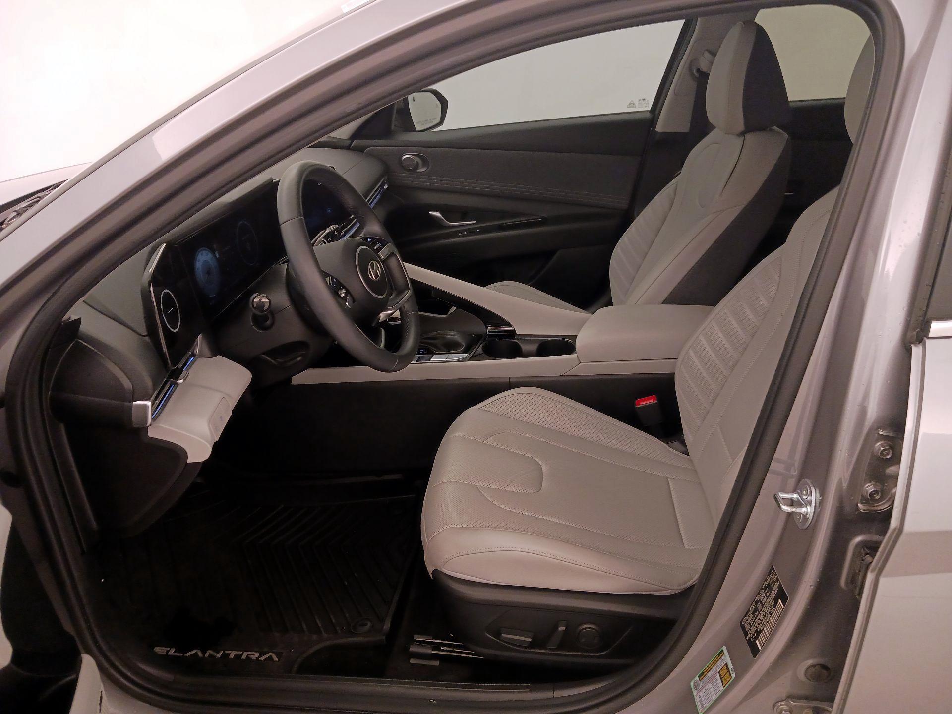 Thumbnail: 2025 Hyundai Elantra - 11