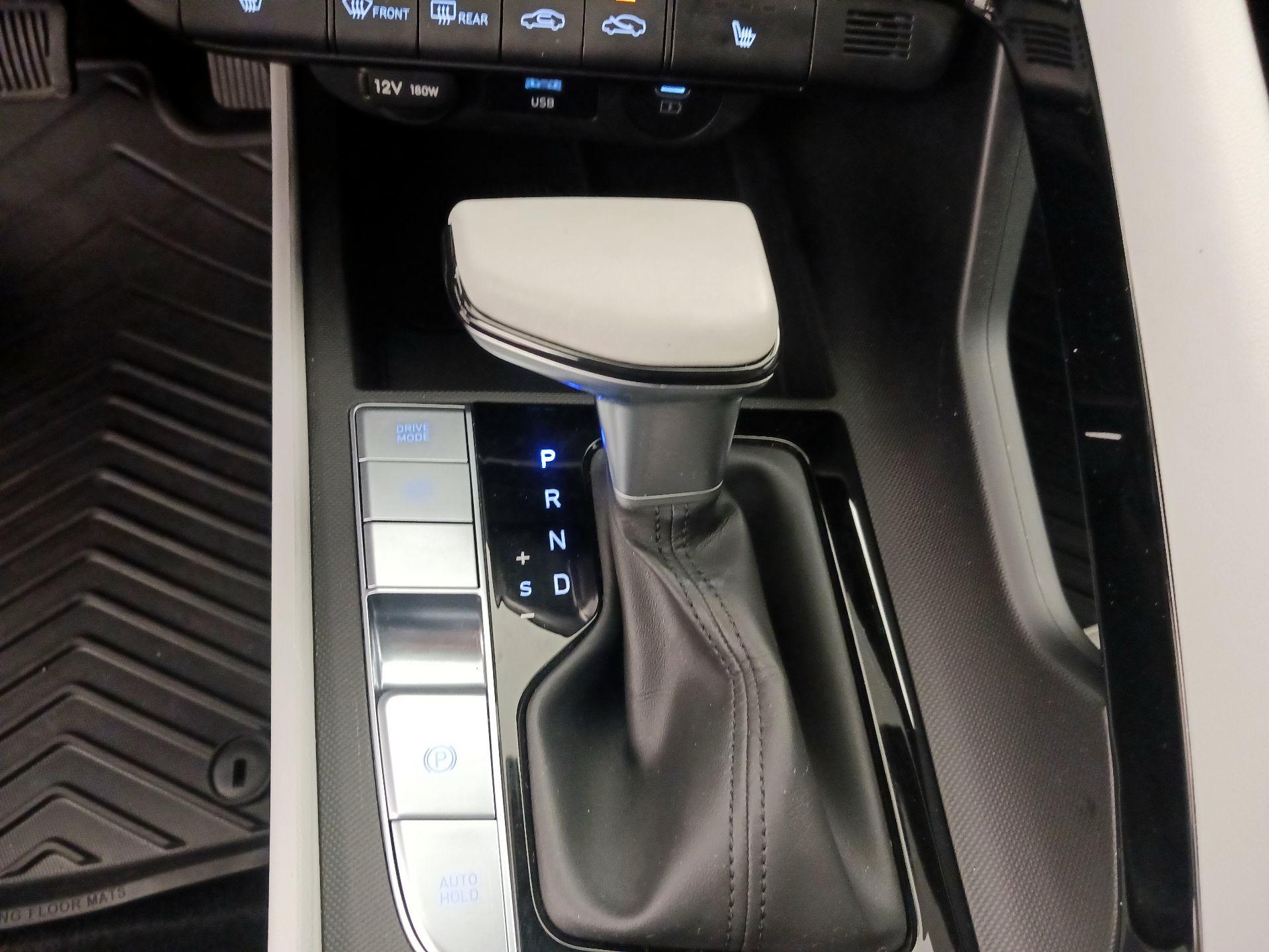 Thumbnail: 2025 Hyundai Elantra - 18