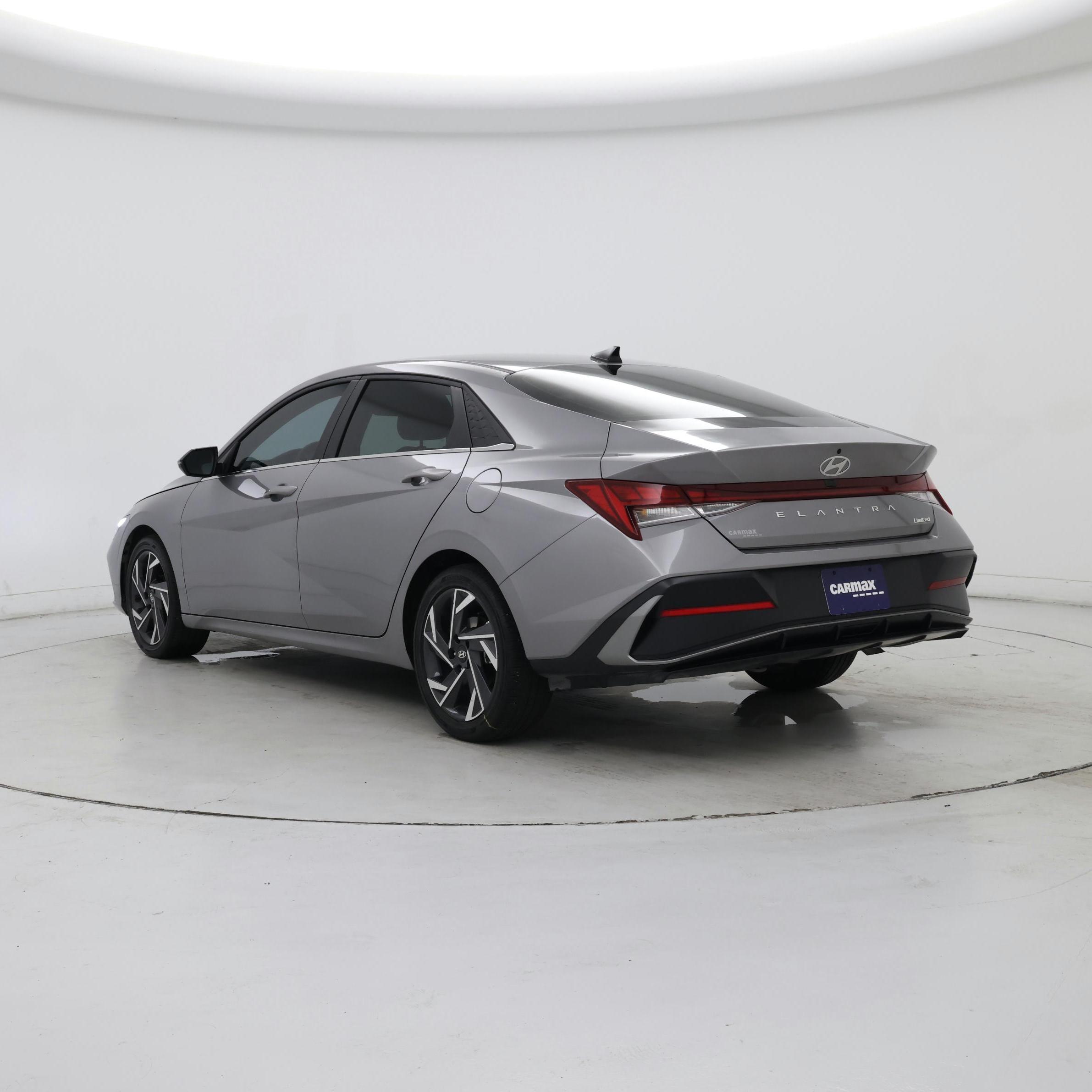 Thumbnail: 2025 Hyundai Elantra - 2