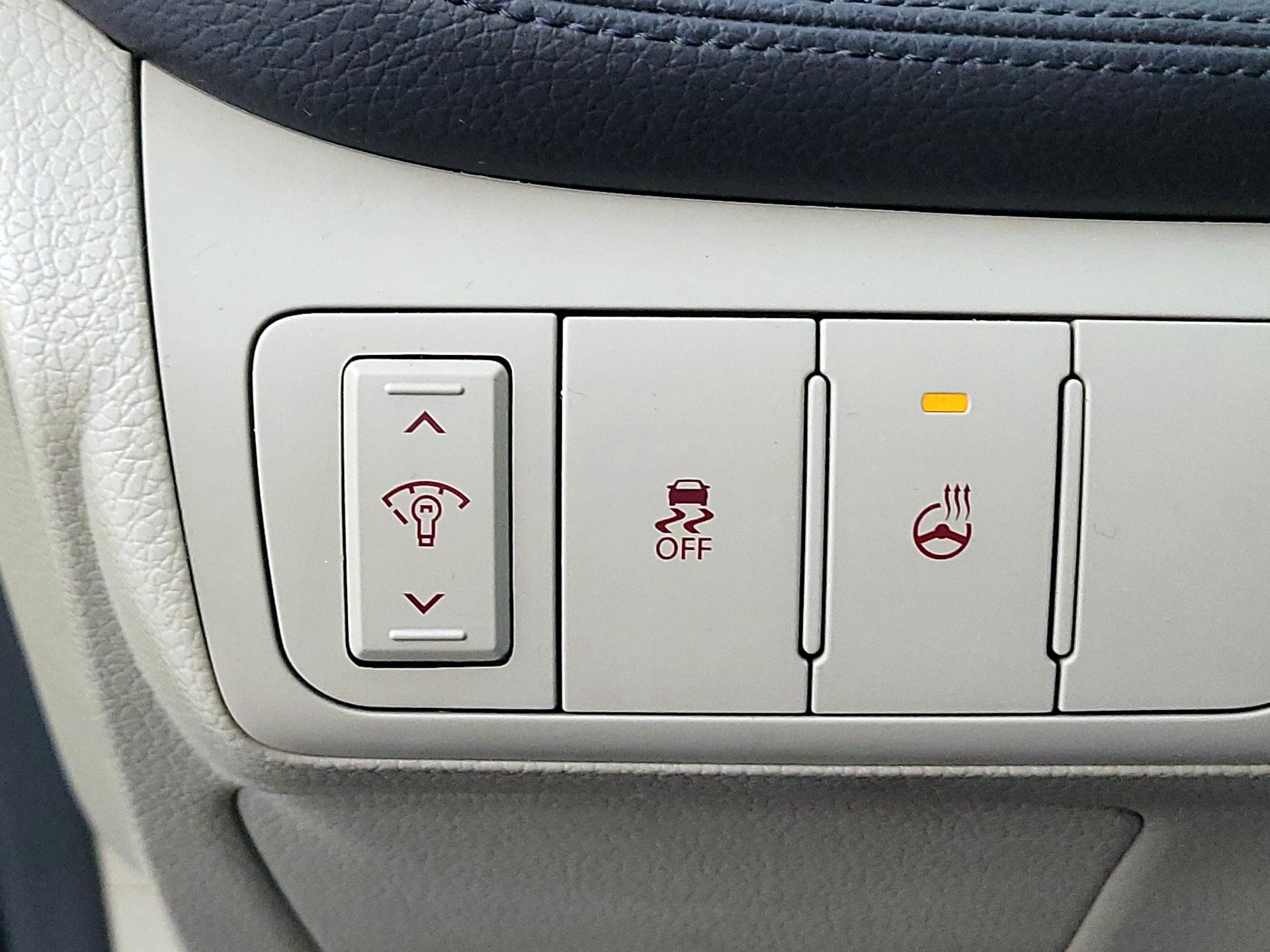 Thumbnail: 2014 Kia Optima - 13