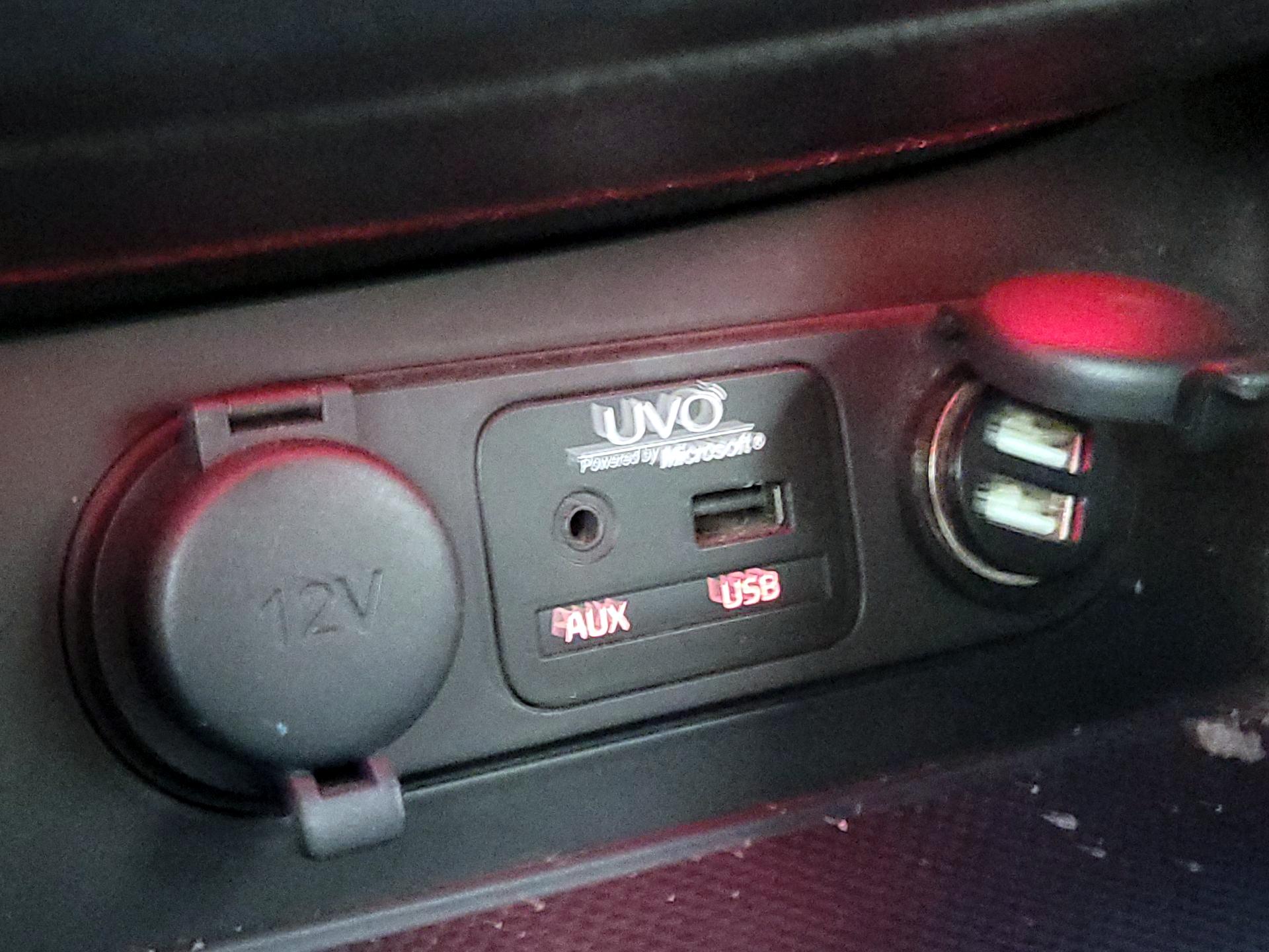 Thumbnail: 2014 Kia Optima - 18