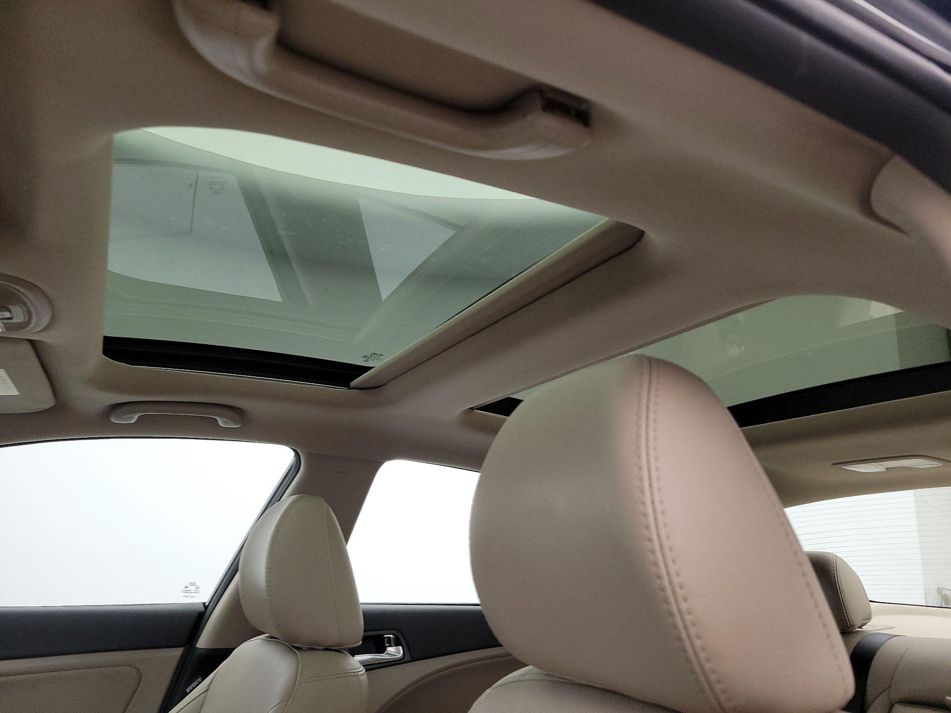 Thumbnail: 2014 Kia Optima - 19