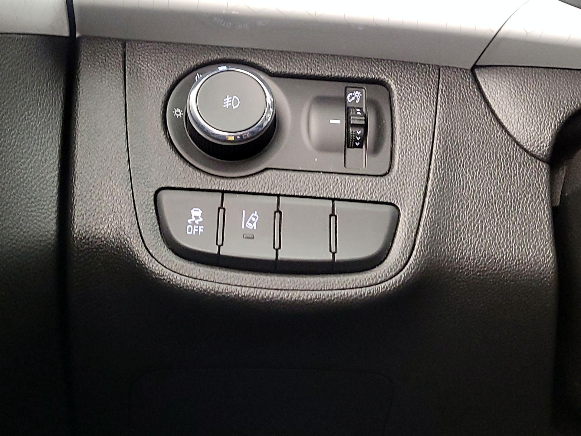 Thumbnail: 2016 Chevrolet Spark - 13