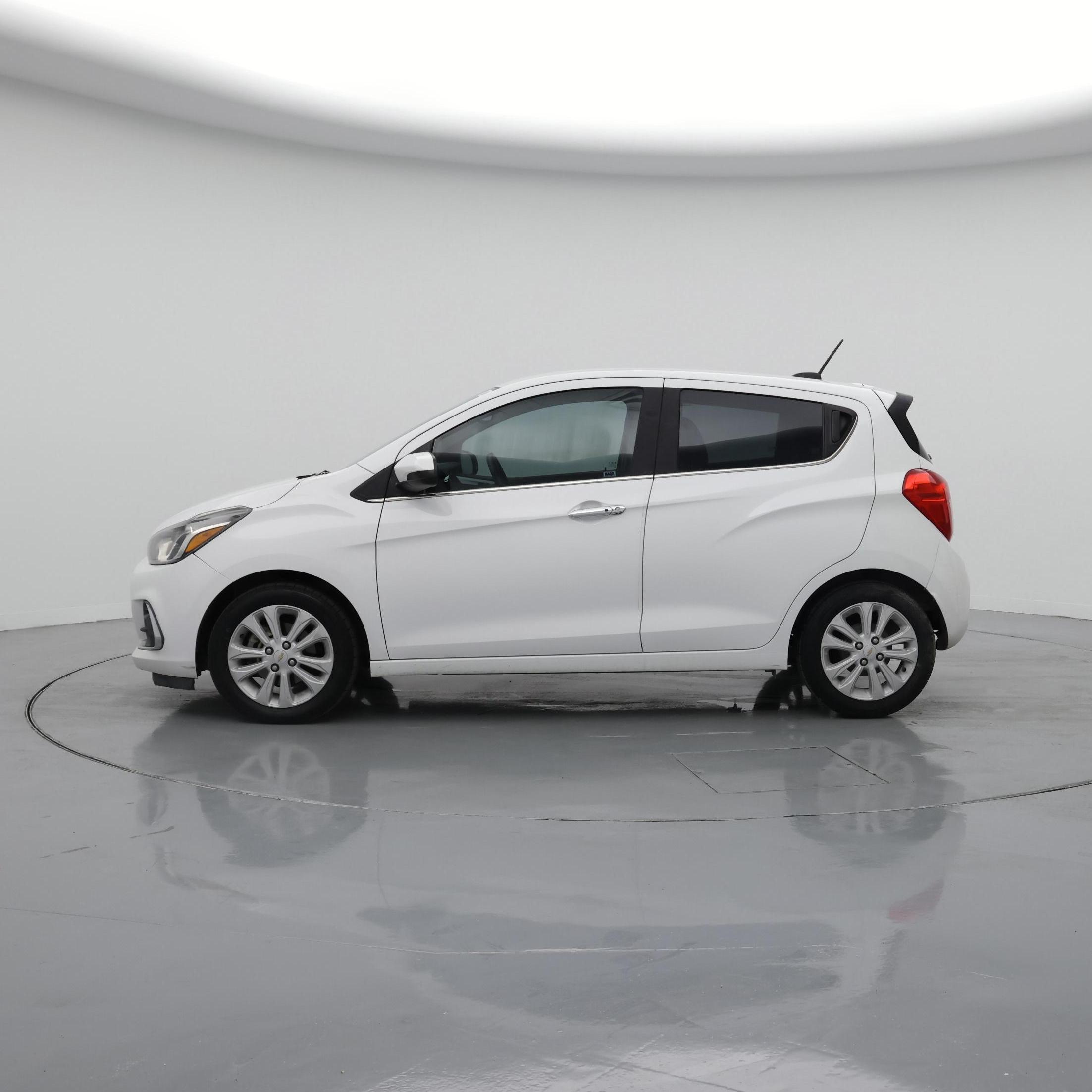 Thumbnail: 2016 Chevrolet Spark - 3