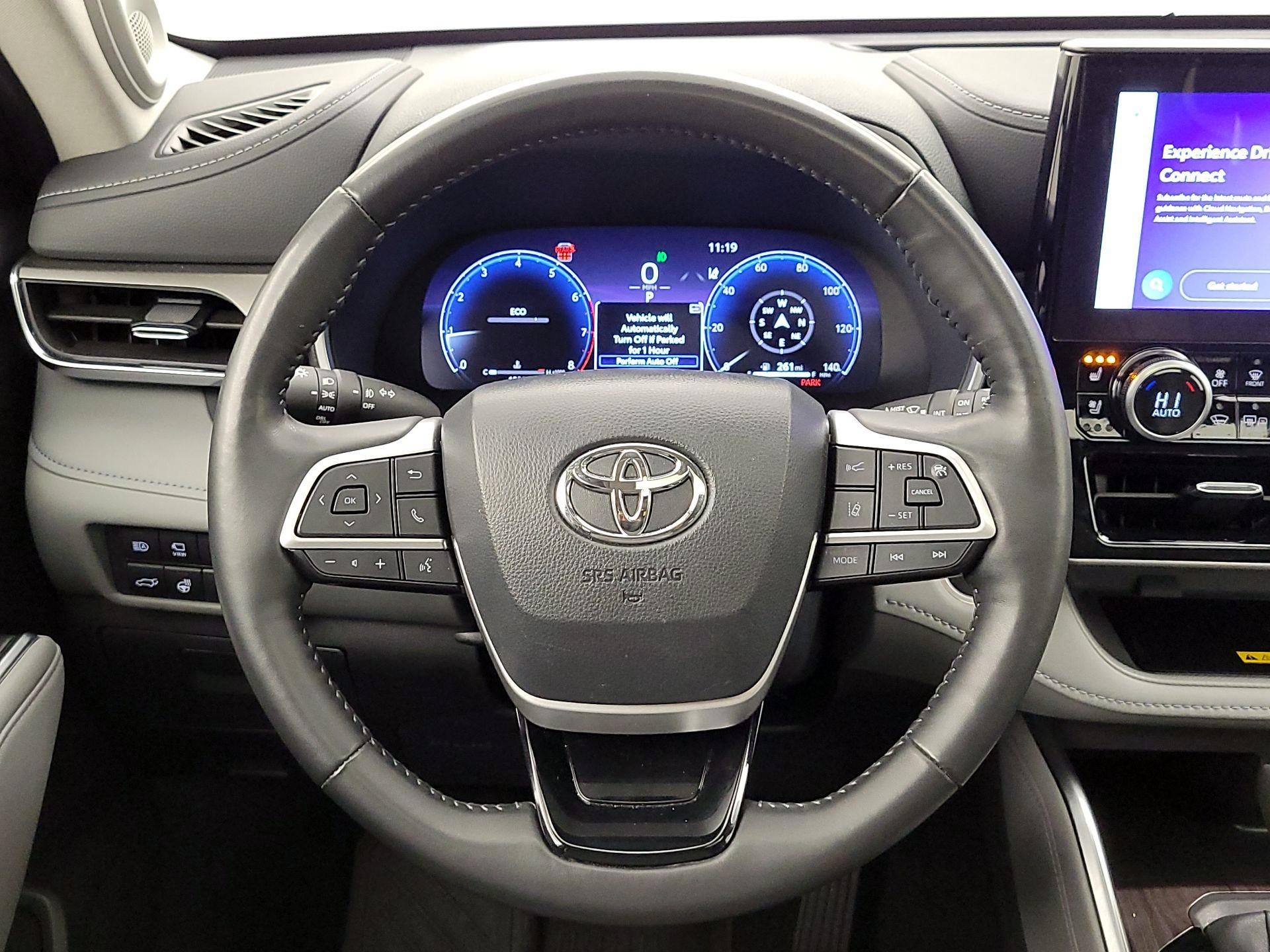 Thumbnail: 2024 Toyota Highlander - 10