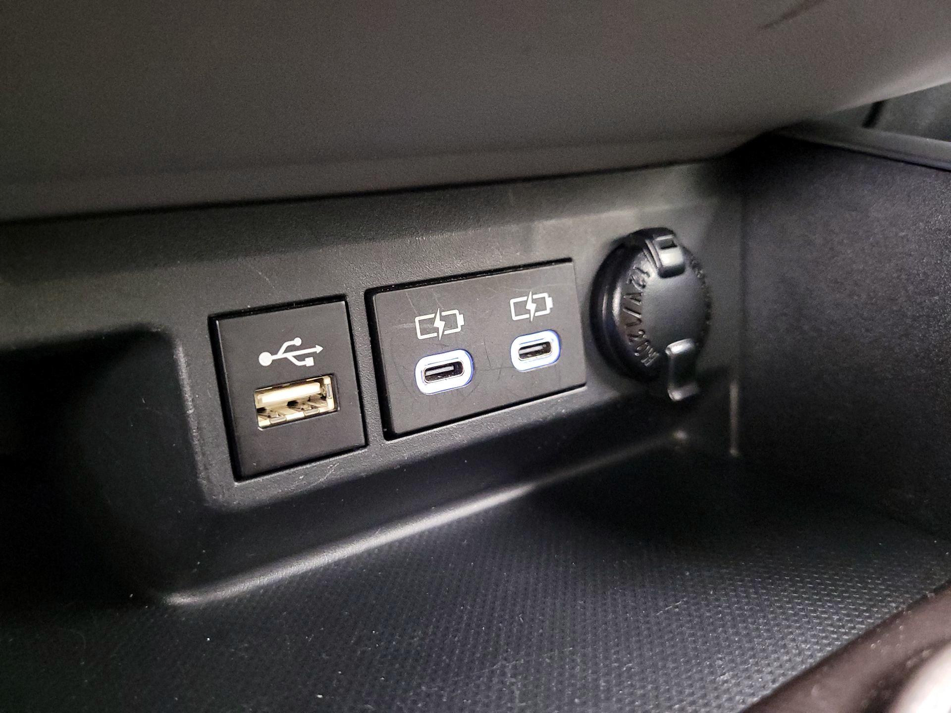 Thumbnail: 2024 Toyota Highlander - 18