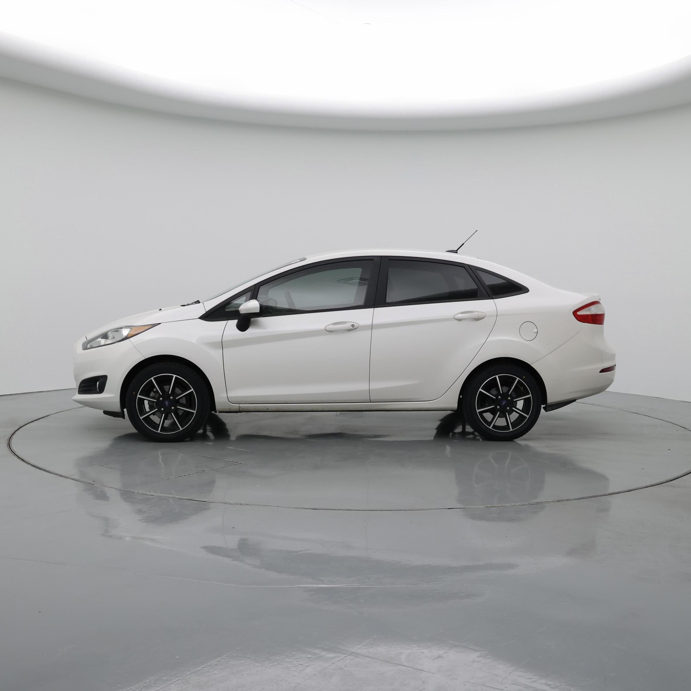 Thumbnail: 2018 Ford Fiesta - 3