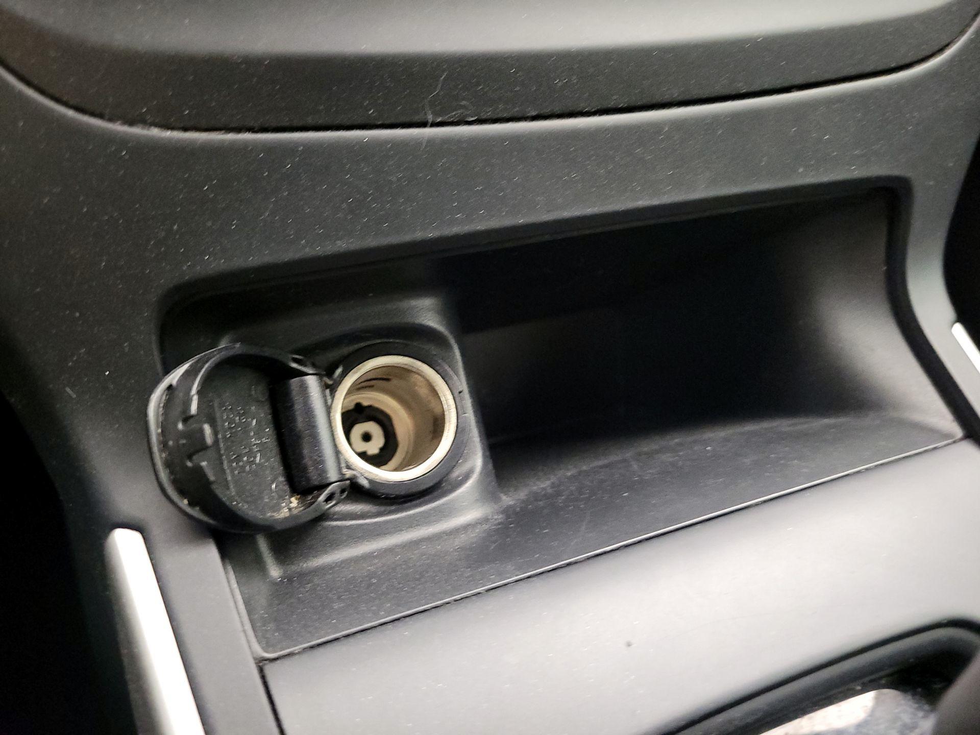 Thumbnail: 2017 Nissan Sentra - 18