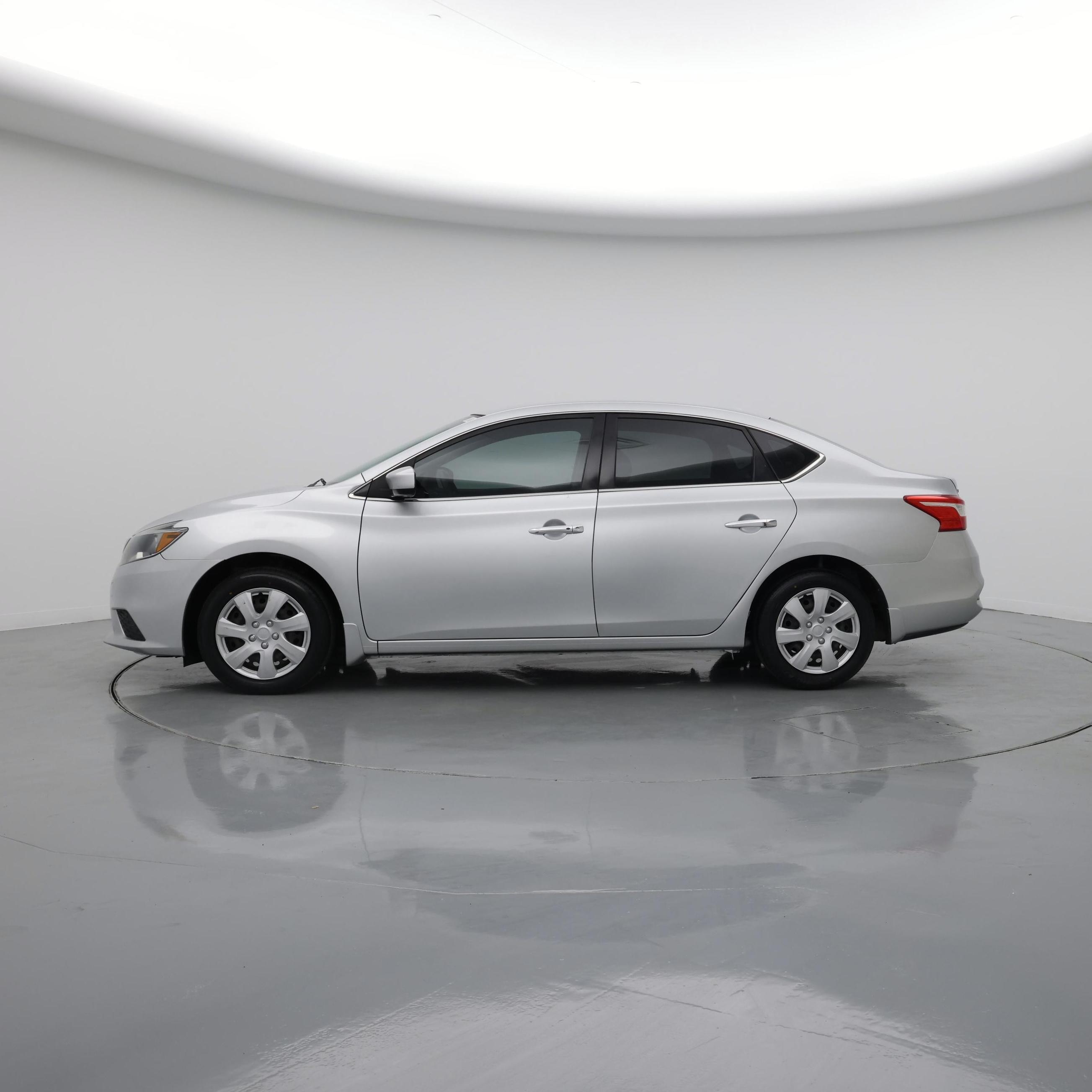 Thumbnail: 2017 Nissan Sentra - 3