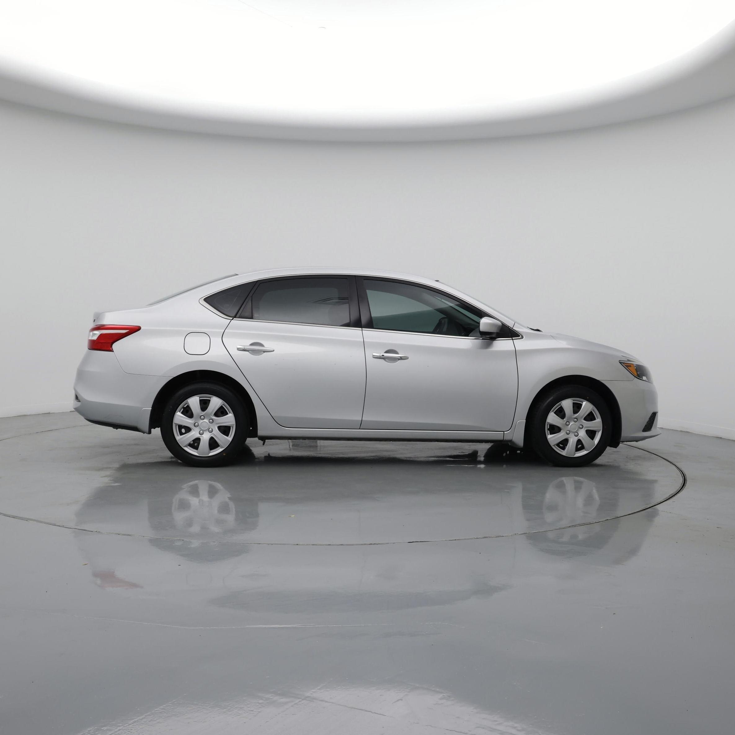 Thumbnail: 2017 Nissan Sentra - 7