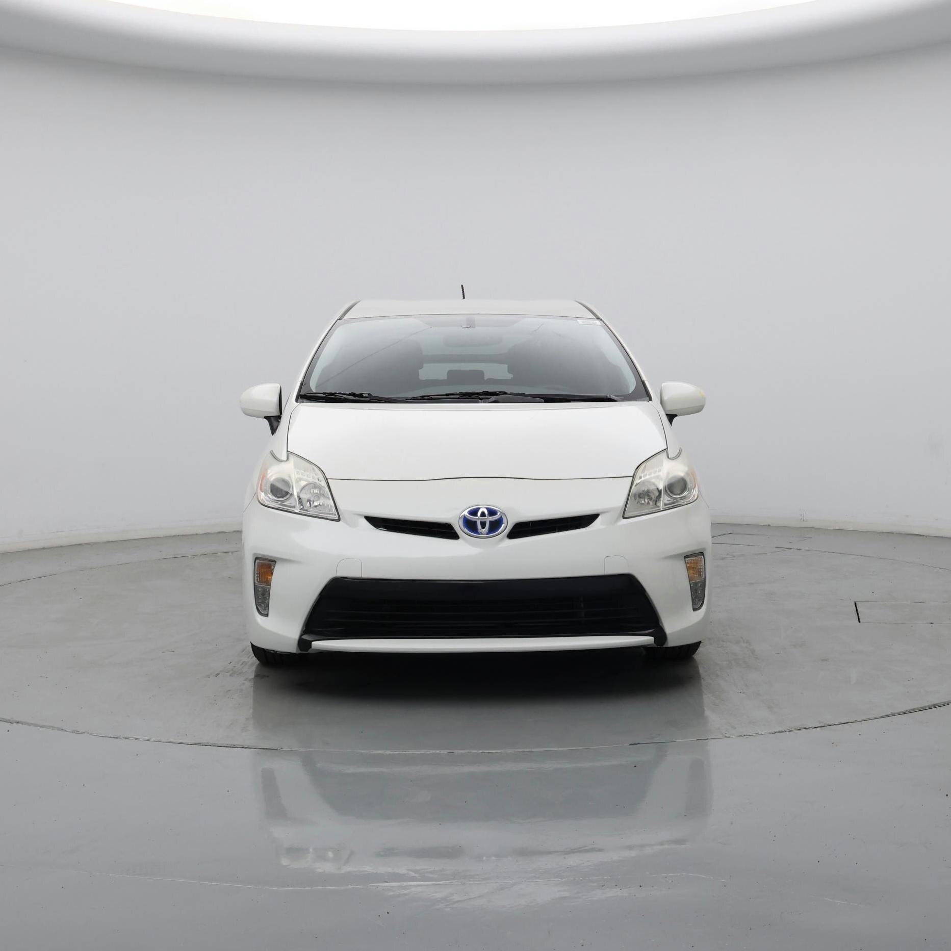 Thumbnail: 2015 Toyota Prius - 5