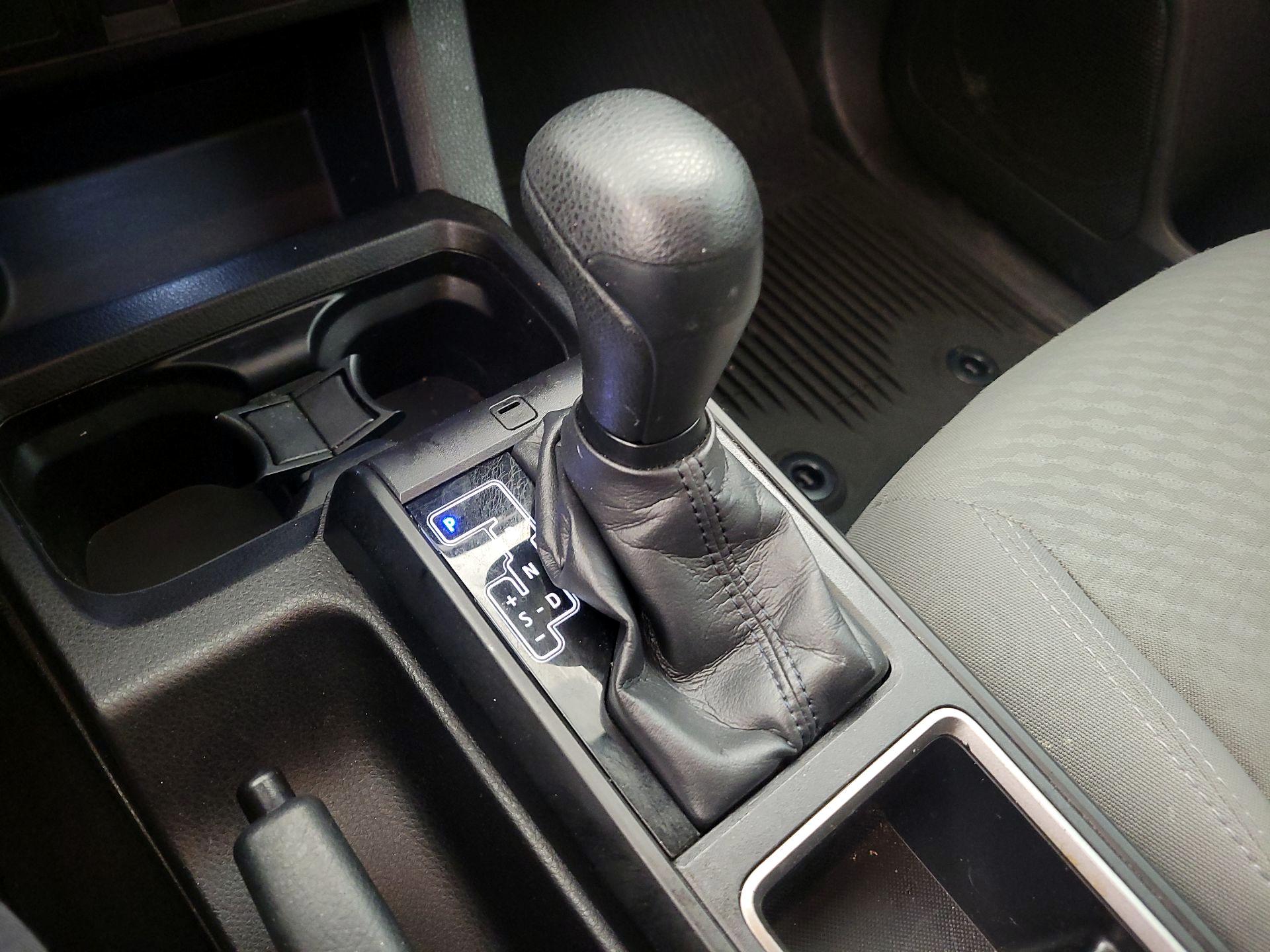 Thumbnail: 2022 Toyota Tacoma - 17