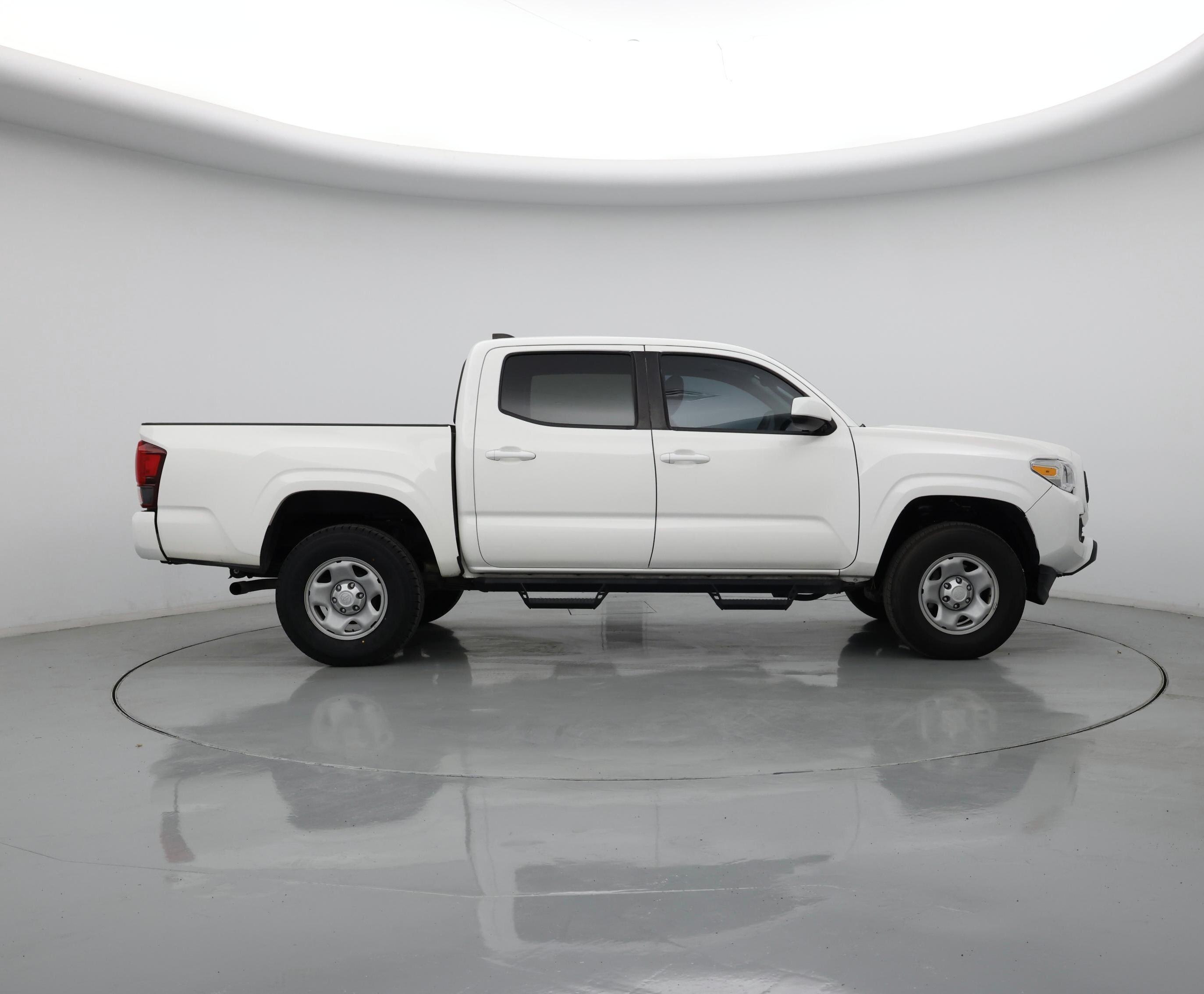 Thumbnail: 2022 Toyota Tacoma - 7