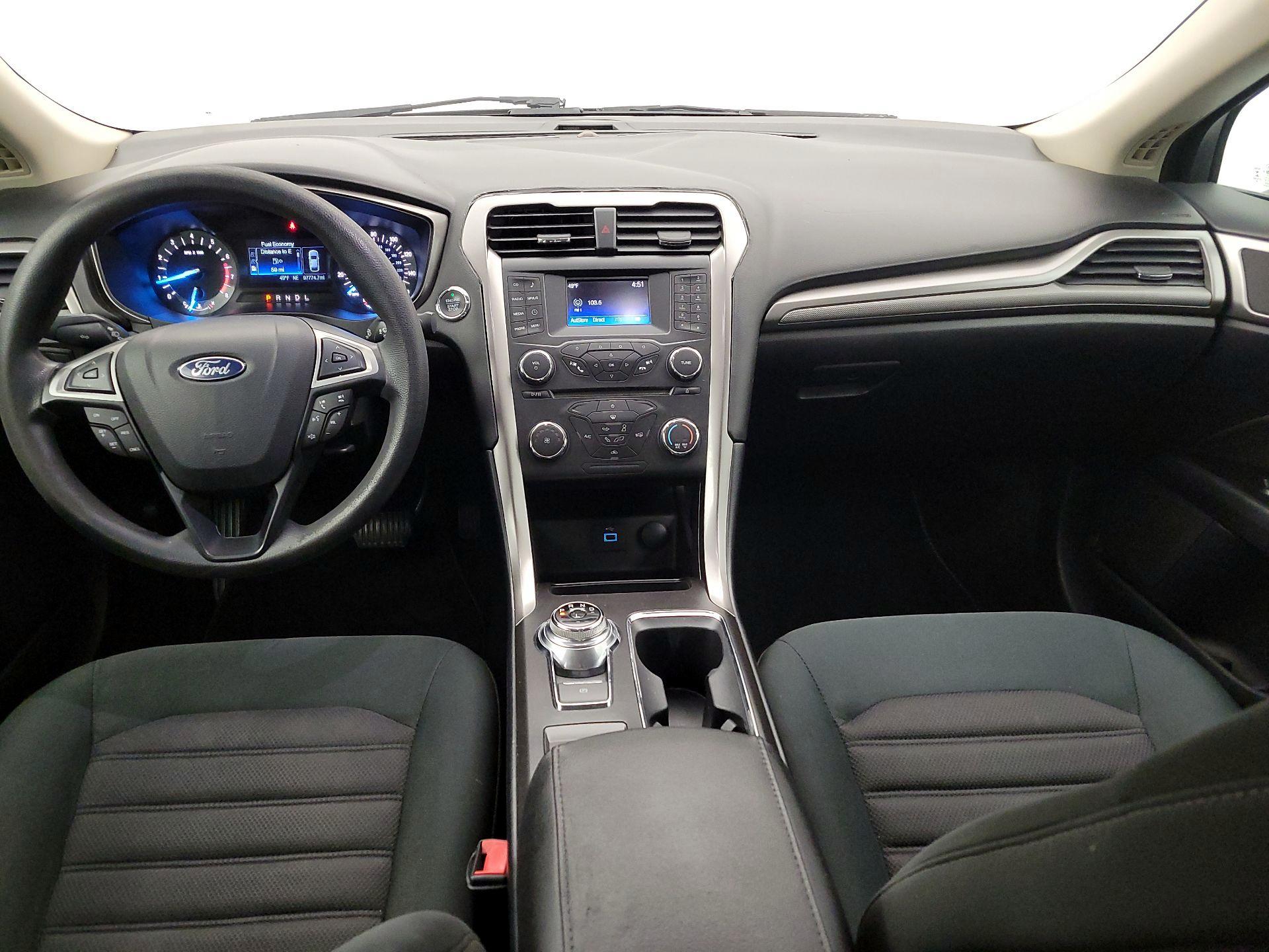 Thumbnail: 2017 Ford Fusion - 9