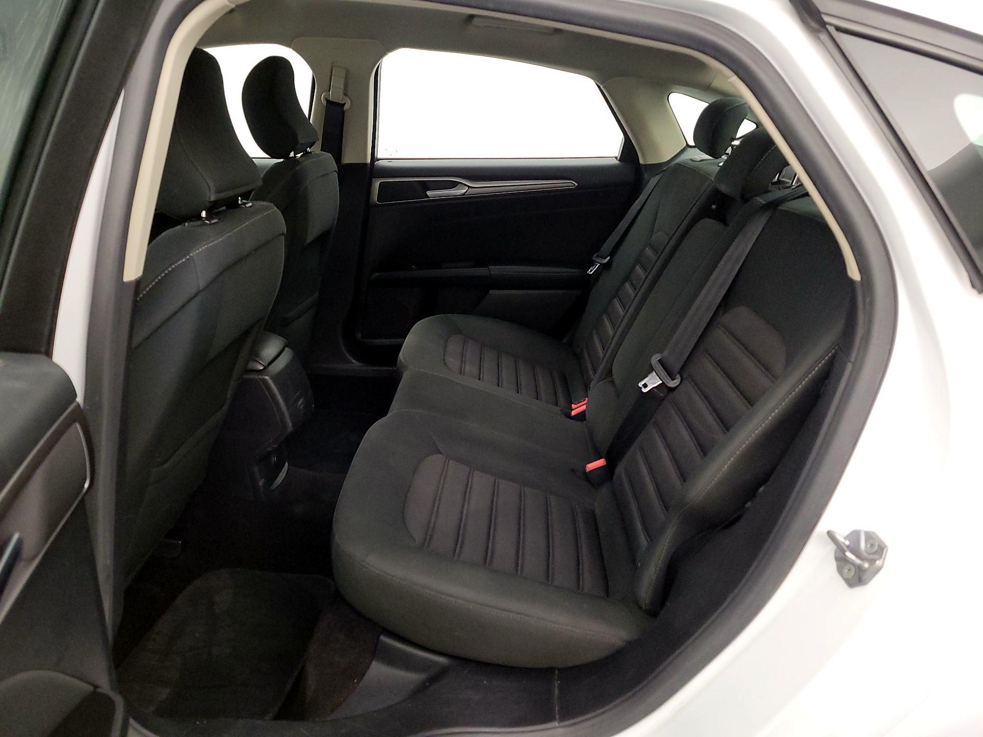 Thumbnail: 2017 Ford Fusion - 19