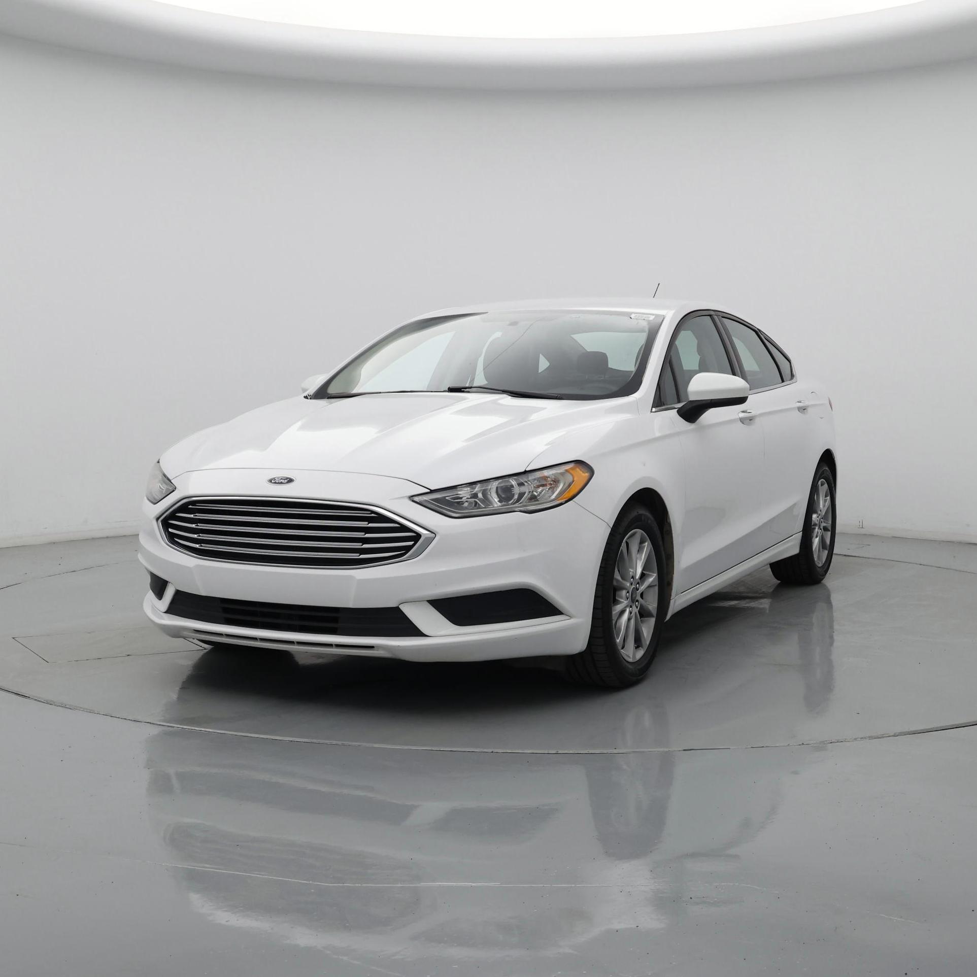 Thumbnail: 2017 Ford Fusion - 4