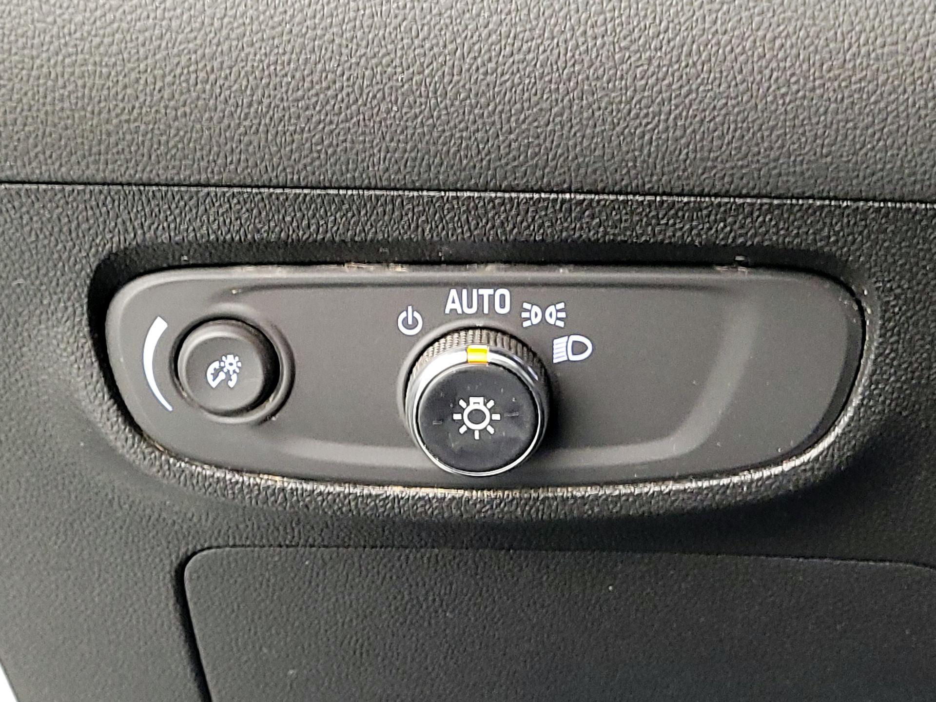 Thumbnail: 2025 Buick Encore GX - 13