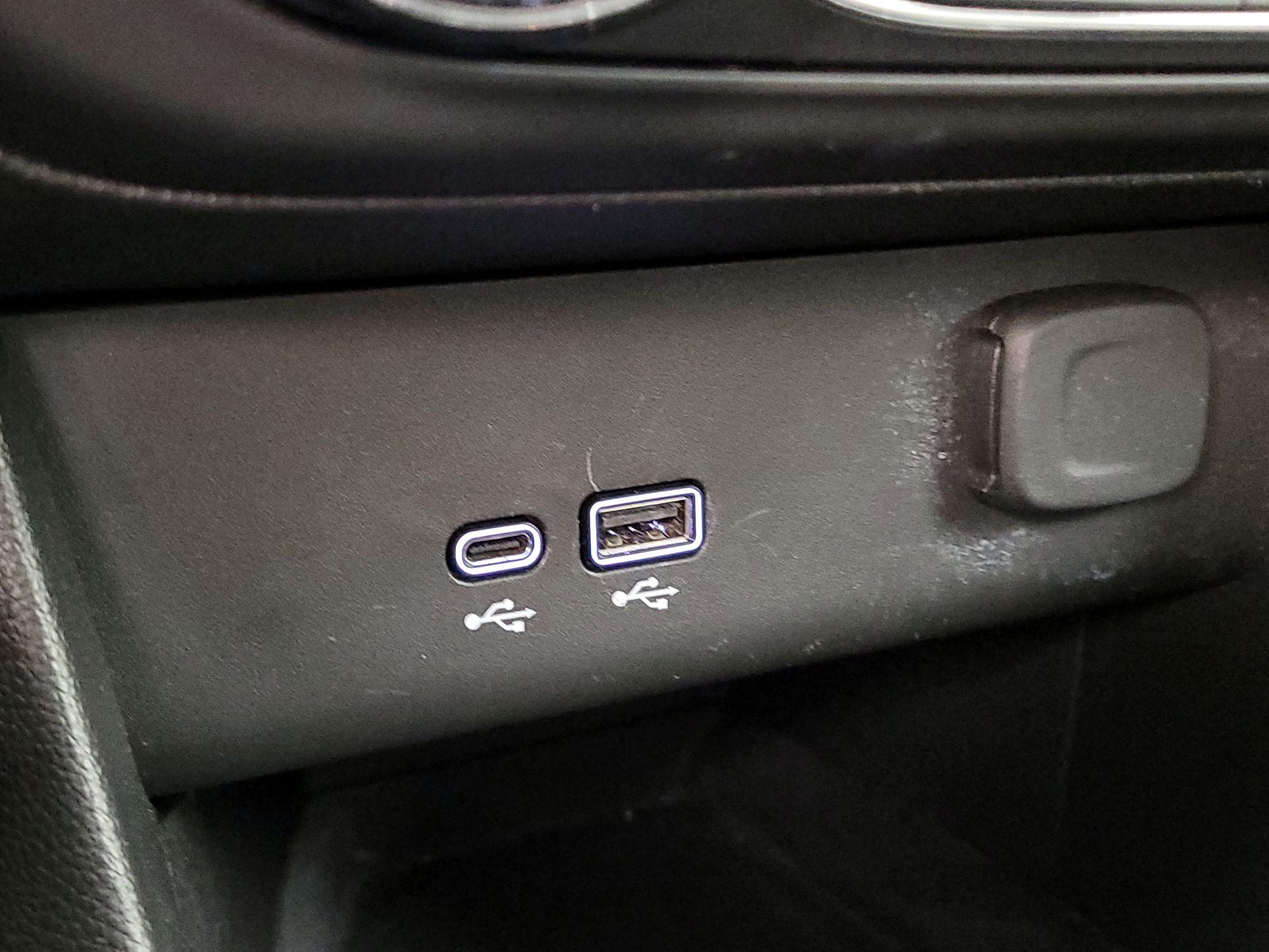 Thumbnail: 2025 Buick Encore GX - 18