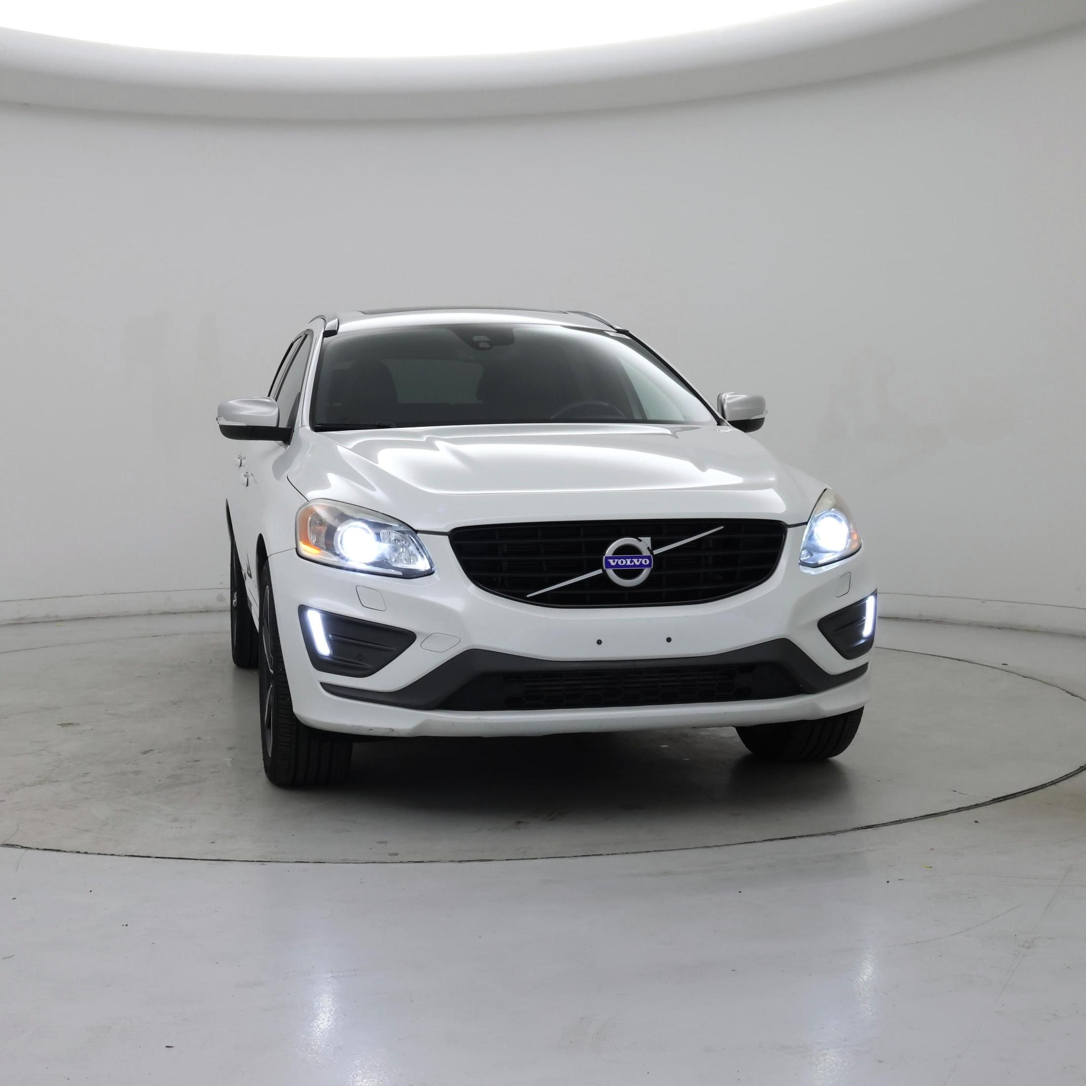 Thumbnail: 2016 Volvo XC60 - 5