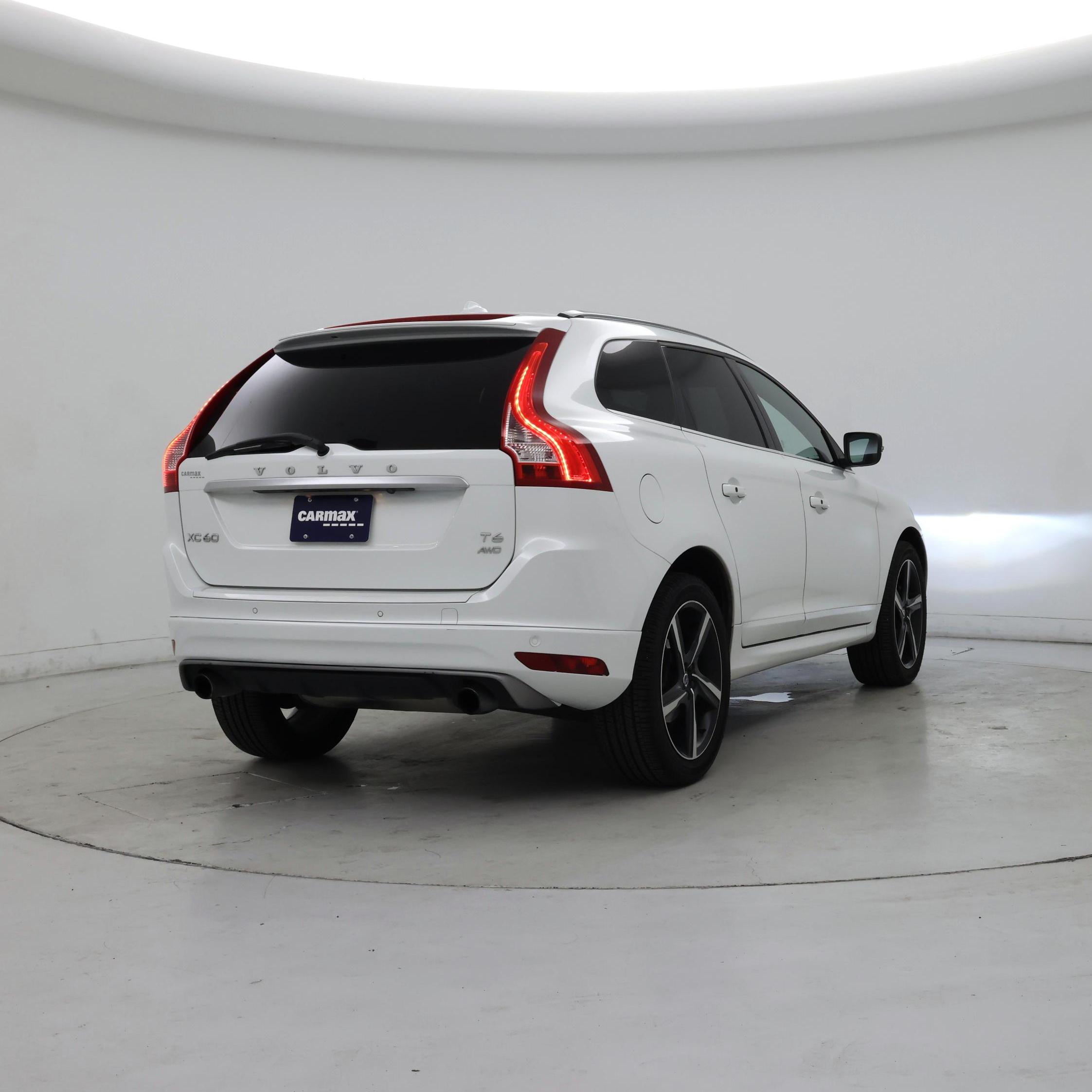 Thumbnail: 2016 Volvo XC60 - 8