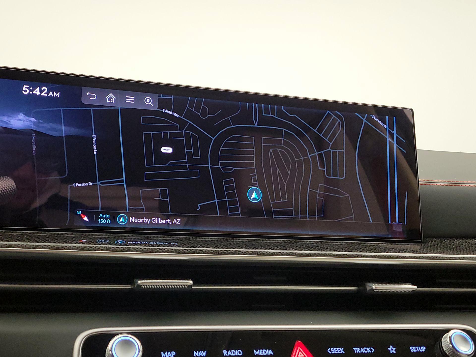 Thumbnail: 2025 Genesis GV80 - 14