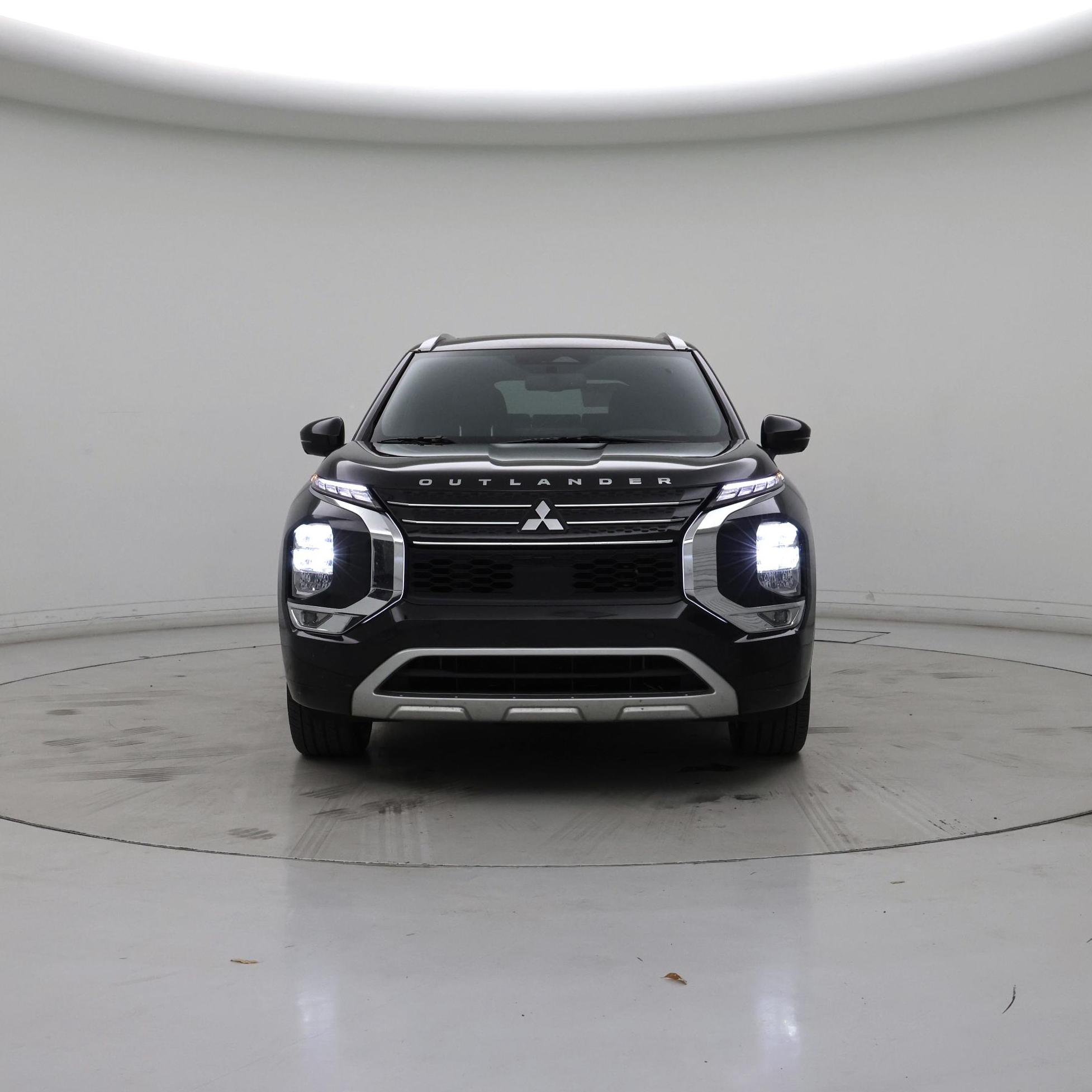 Thumbnail: 2023 Mitsubishi Outlander - 5