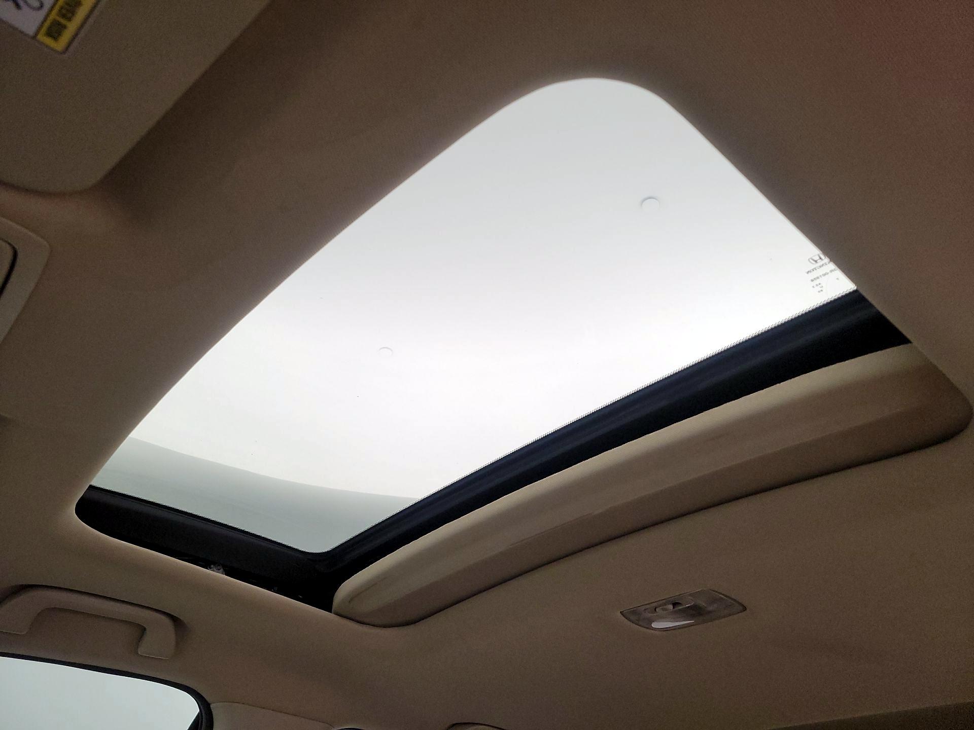 Thumbnail: 2016 Honda CR-V - 19