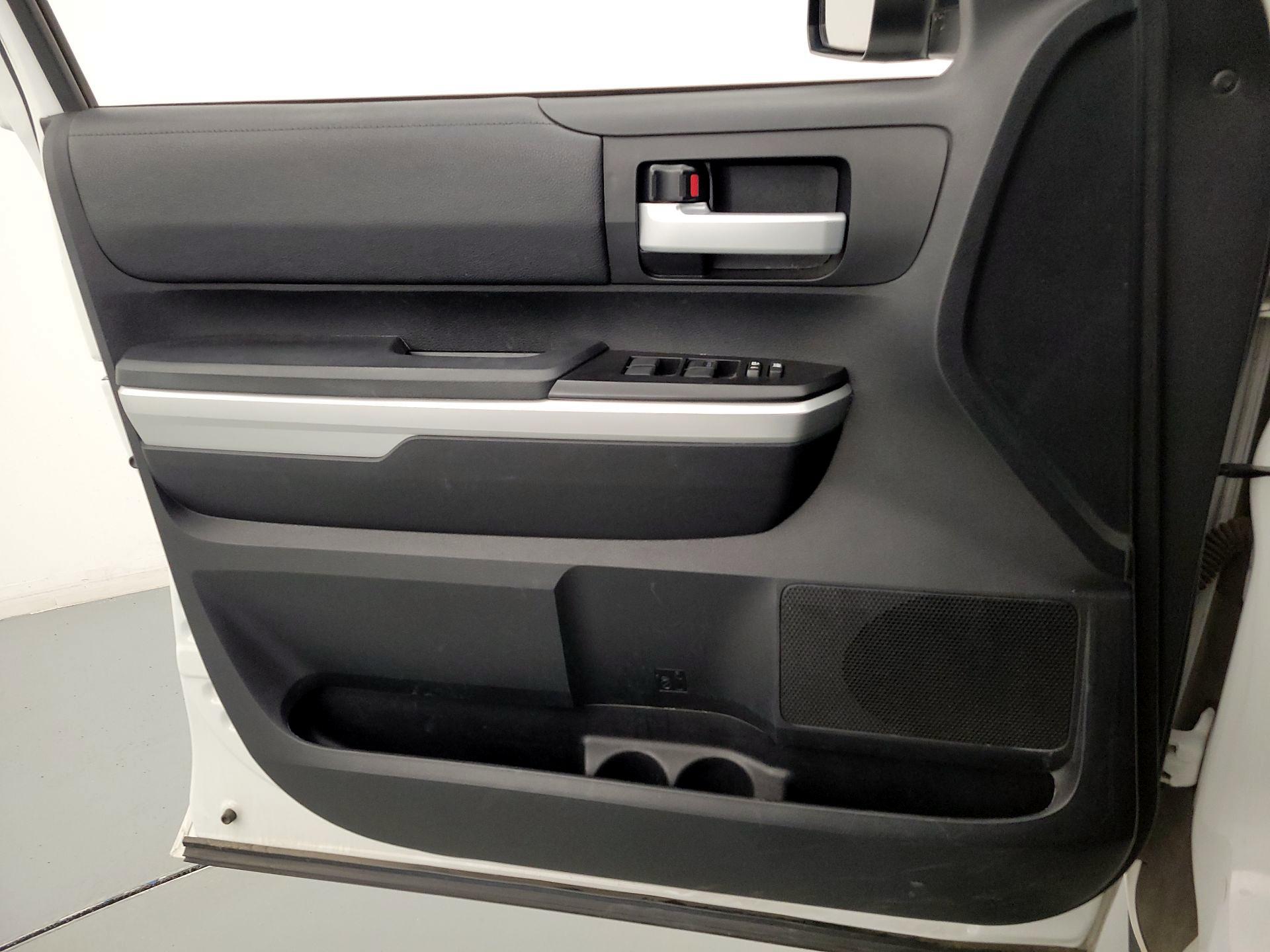 Thumbnail: 2017 Toyota Tundra - 12