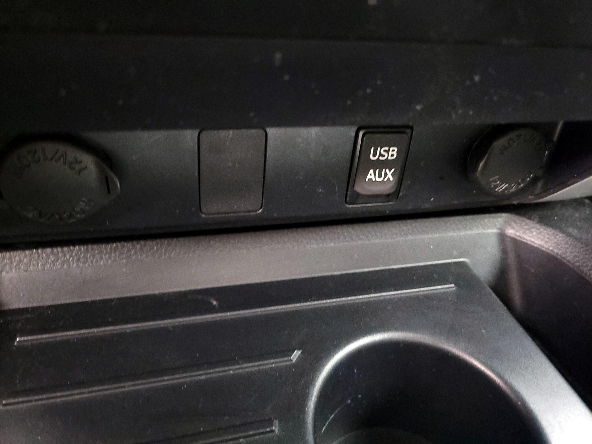 Thumbnail: 2017 Toyota Tundra - 18