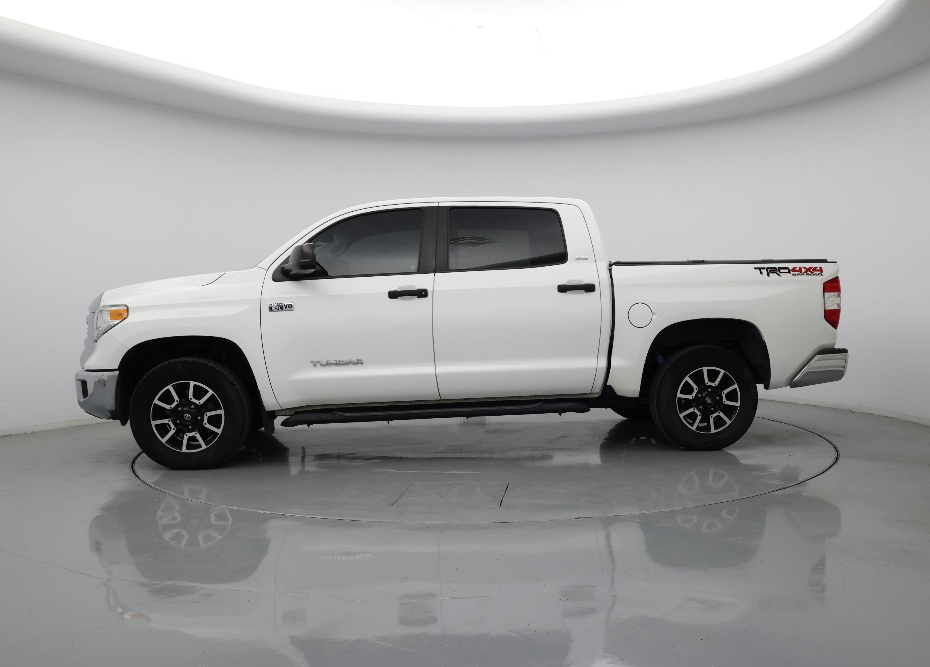 Thumbnail: 2017 Toyota Tundra - 3