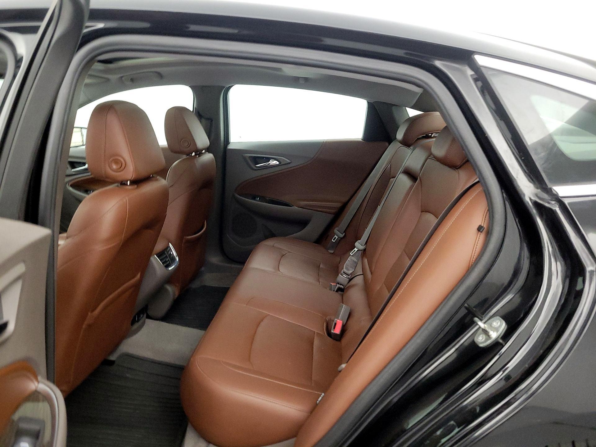 Thumbnail: 2016 Chevrolet Malibu - 19