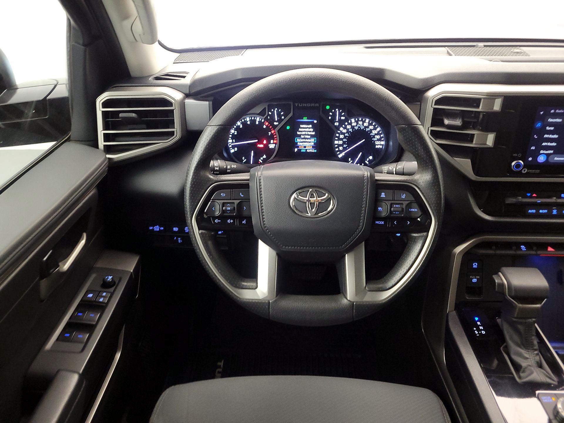 Thumbnail: 2022 Toyota Tundra - 10