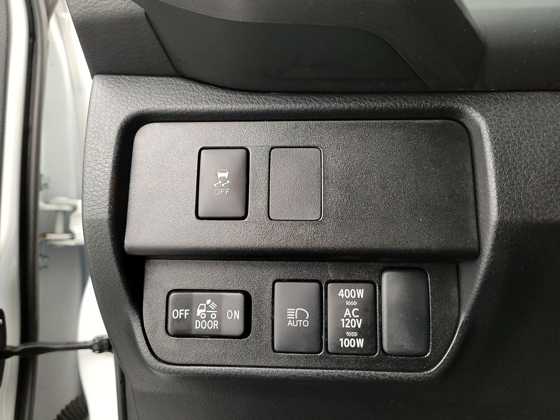 Thumbnail: 2023 Toyota Tacoma - 13