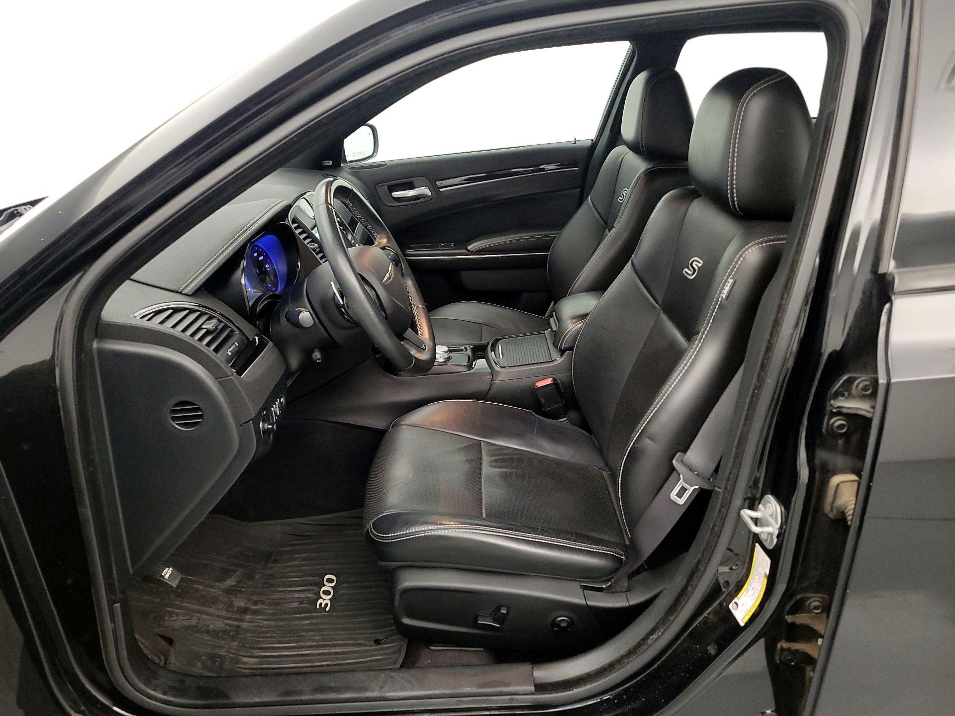 Thumbnail: 2018 Chrysler 300 - 11