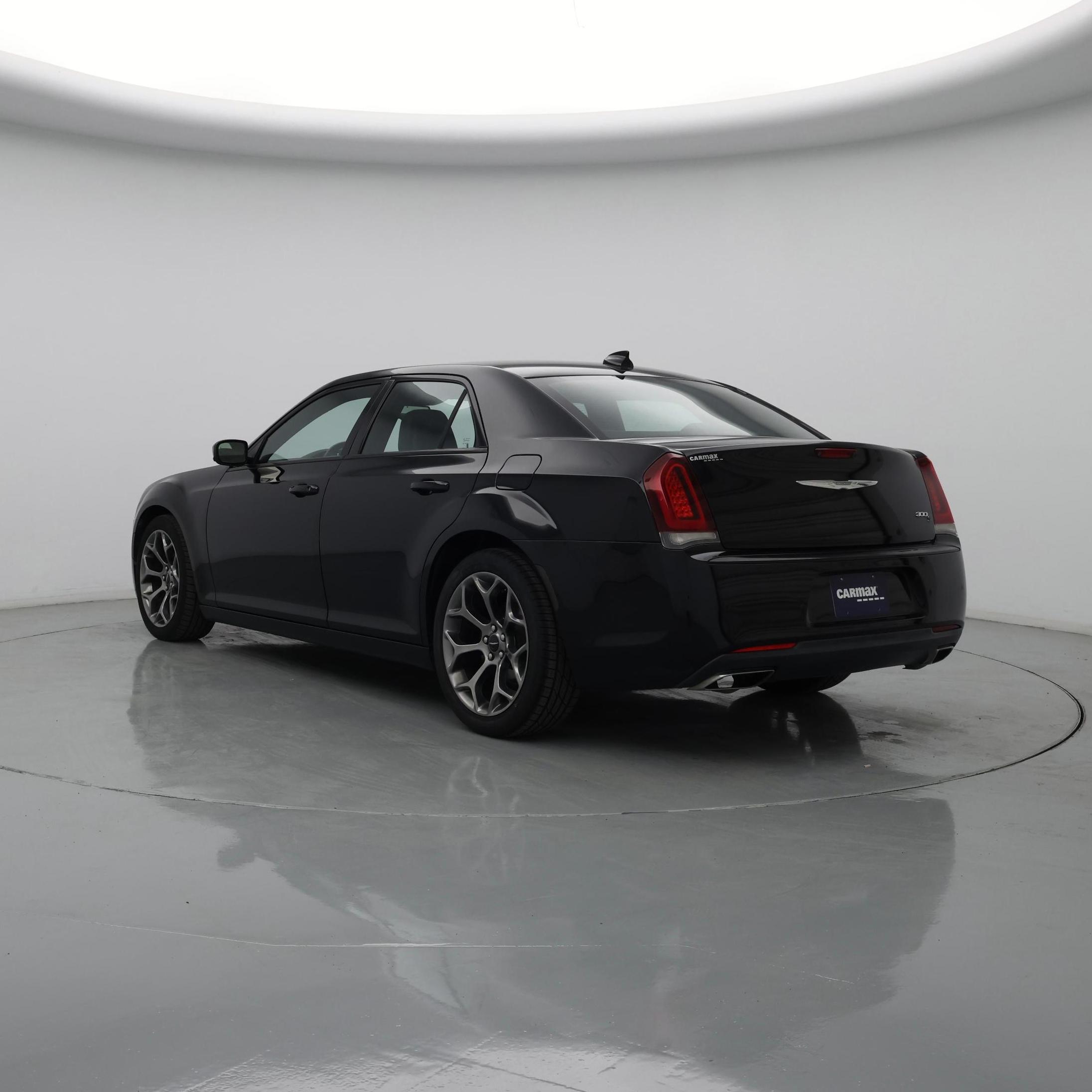 Thumbnail: 2018 Chrysler 300 - 2