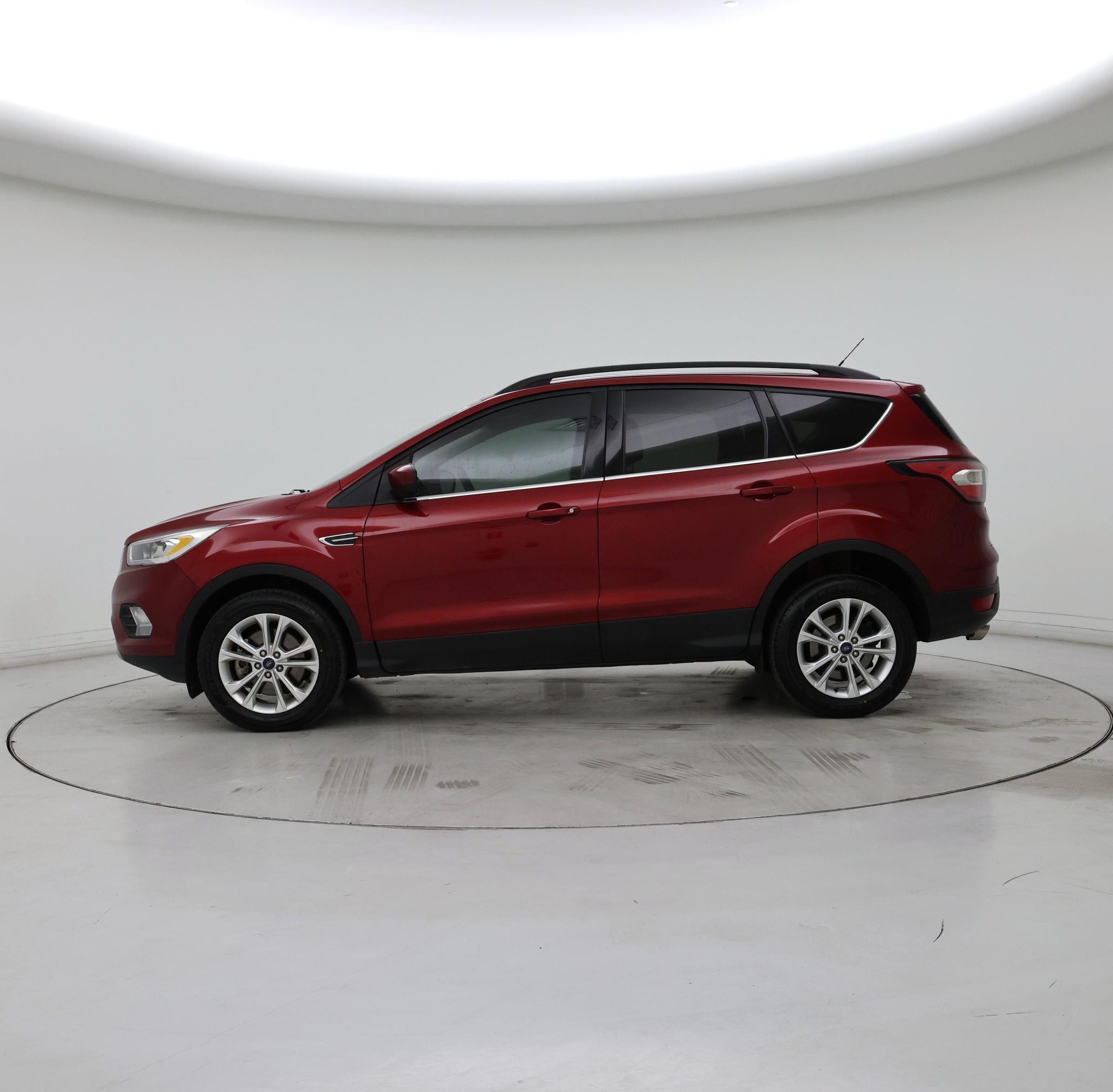 Thumbnail: 2017 Ford Escape - 3