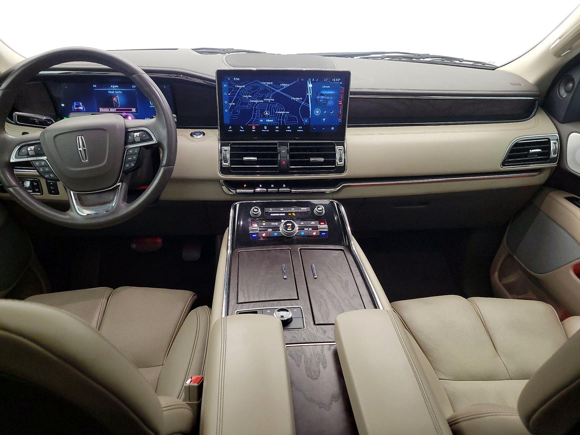 Thumbnail: 2023 Lincoln Navigator L - 9