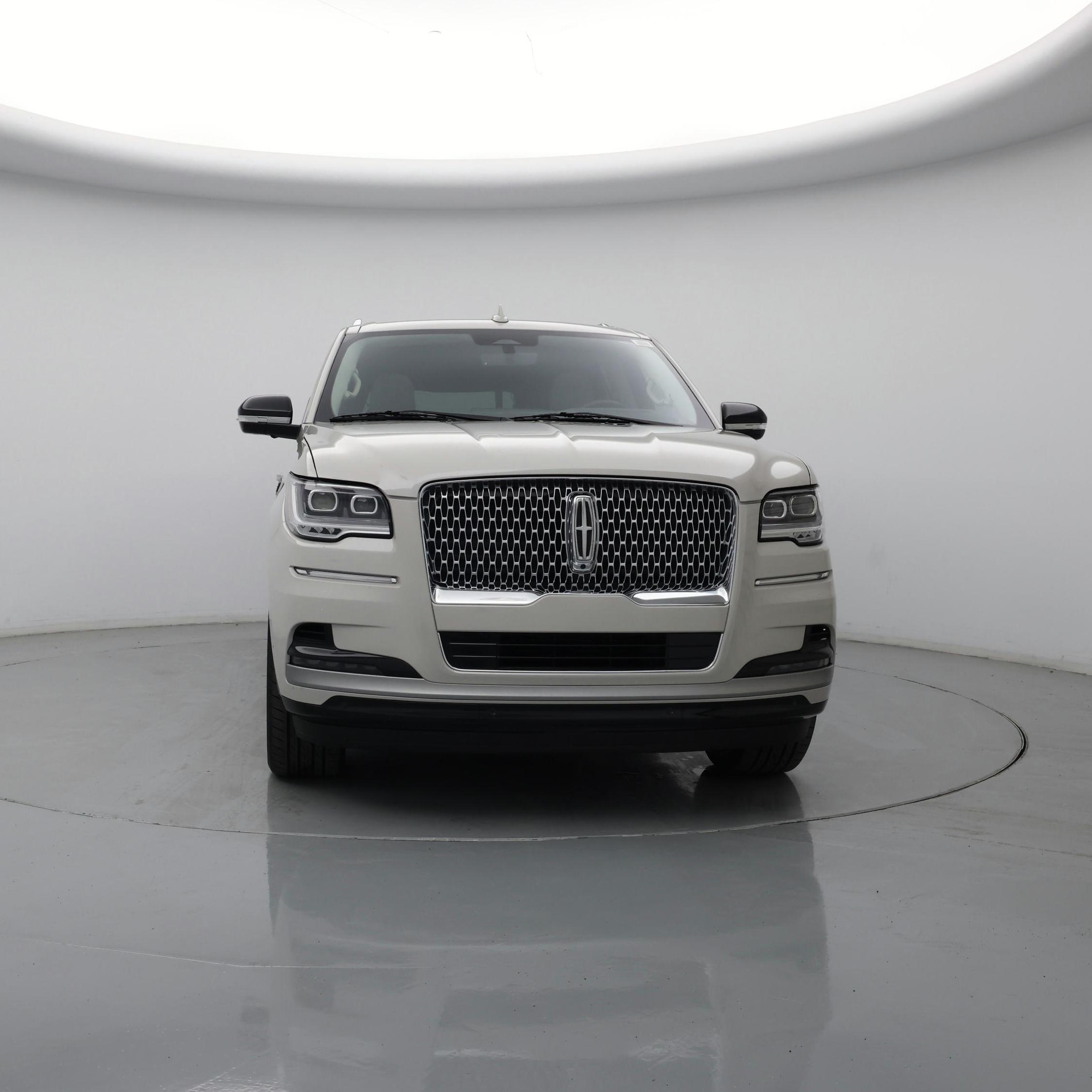 Thumbnail: 2023 Lincoln Navigator L - 5