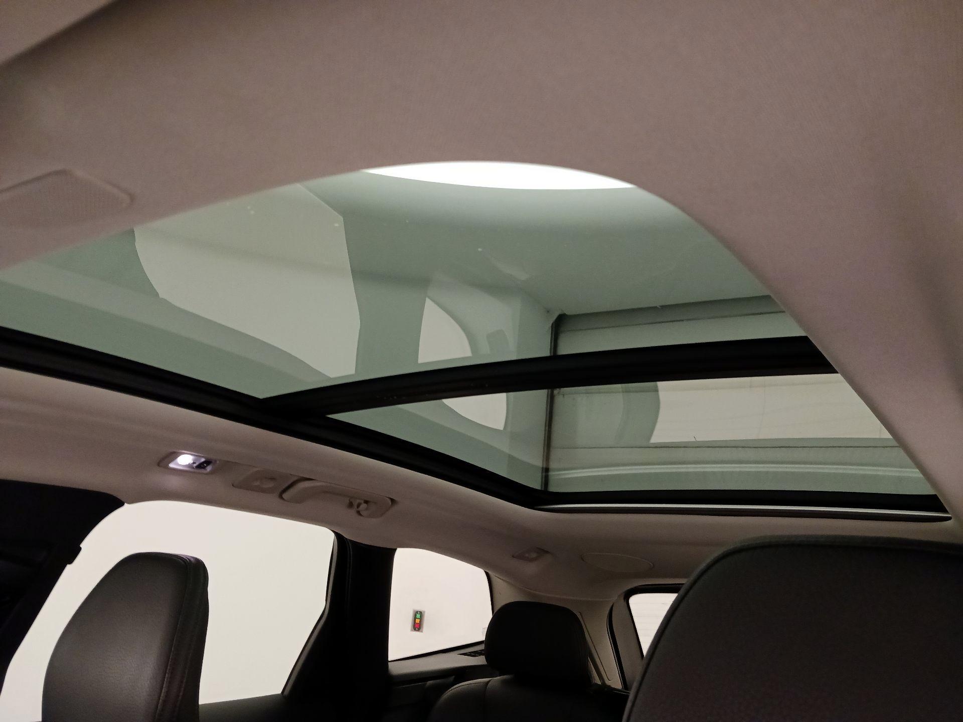 Thumbnail: 2021 Volvo XC60 - 20