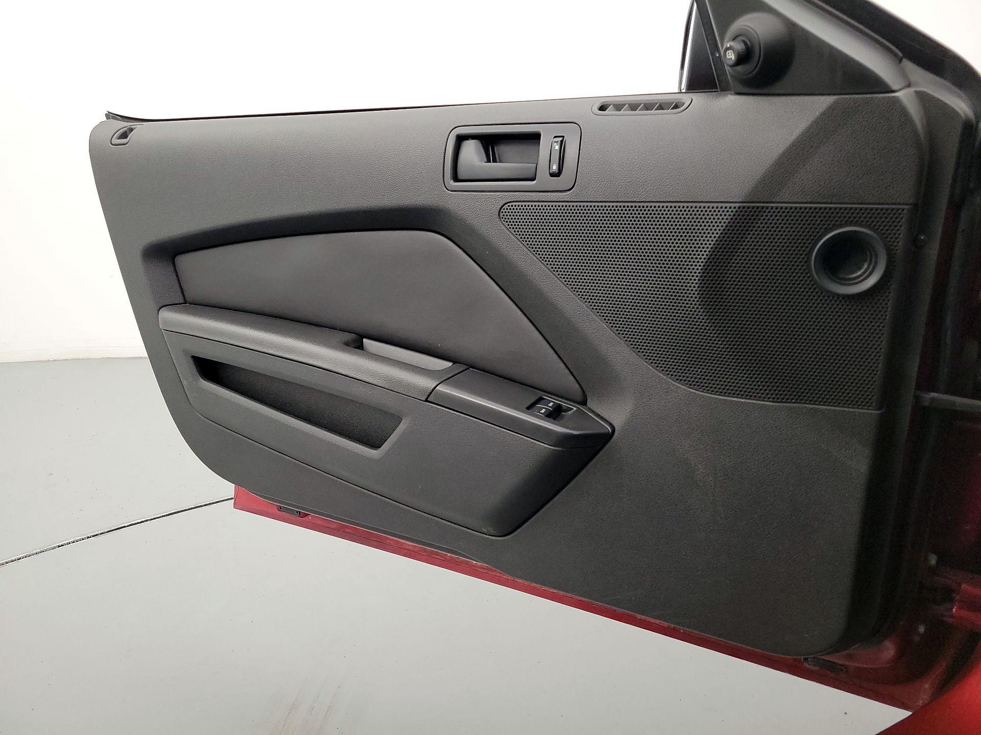 Thumbnail: 2014 Ford Mustang - 12